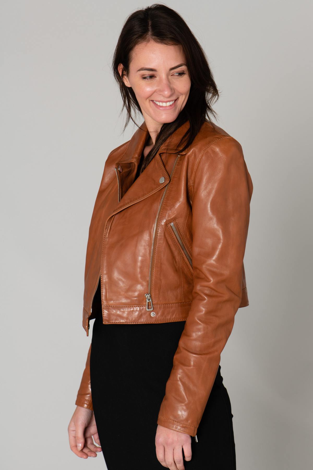 Short Biker Jacket in cognac leather - Image n°1