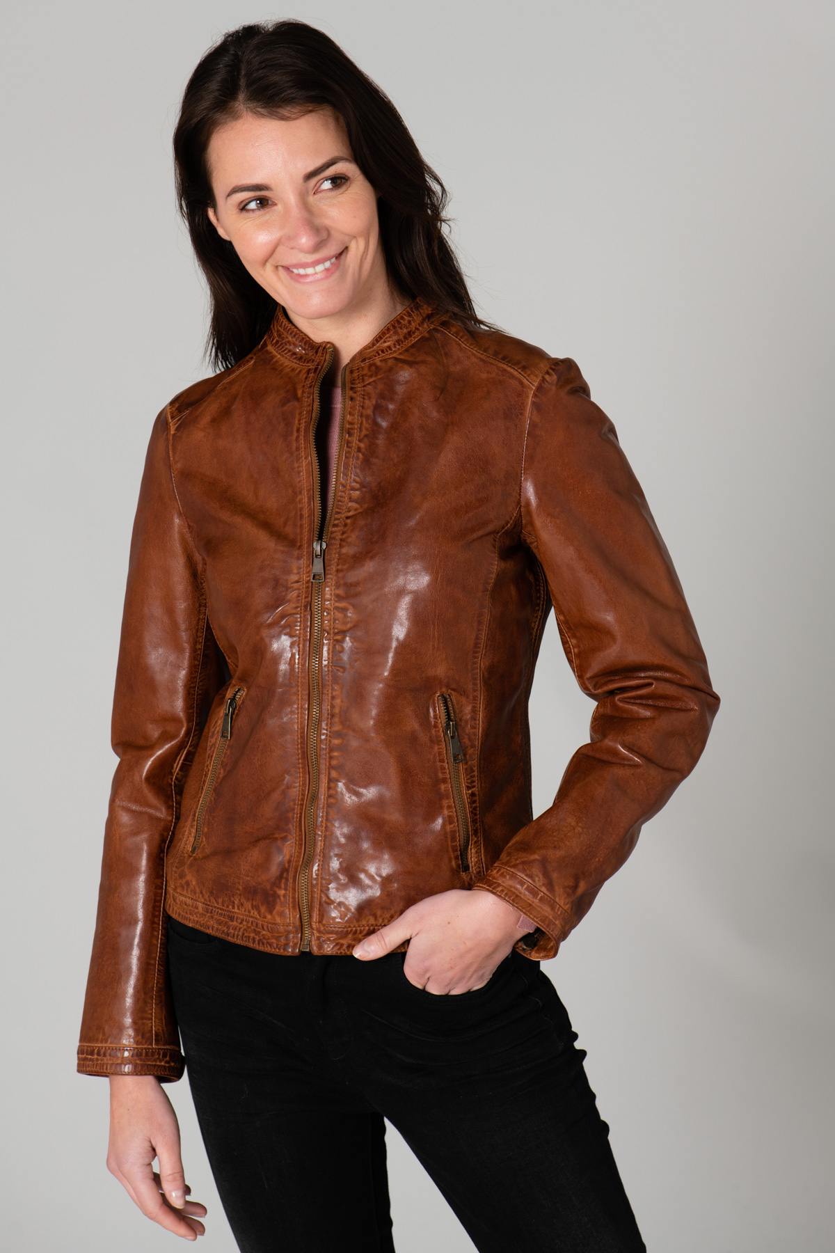 Aged cognac leather jacket - Image n°1