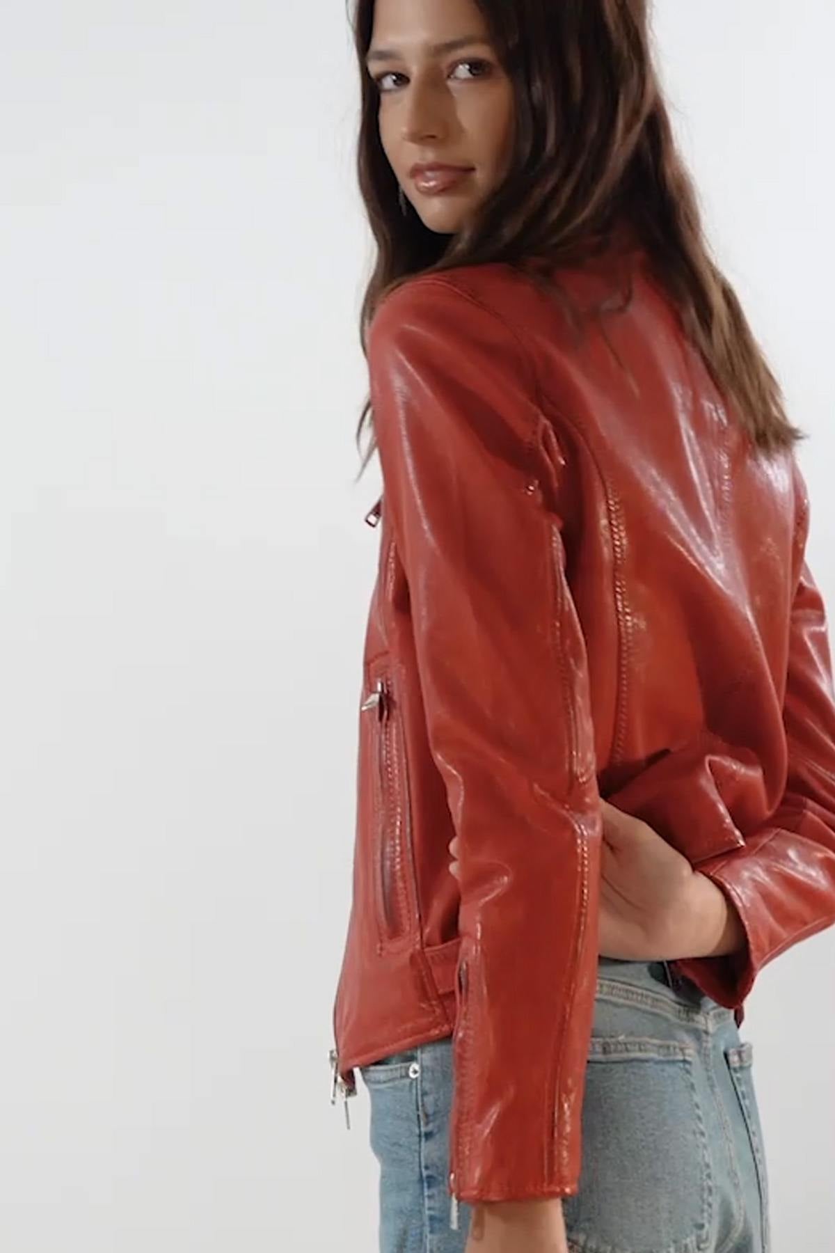 Women's red leather jacket - Image n°2