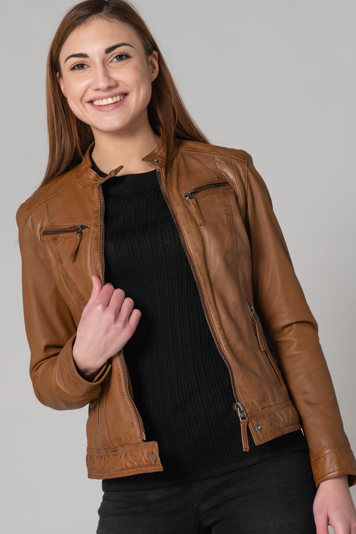 Women's cognac leather jacket - Image n°12