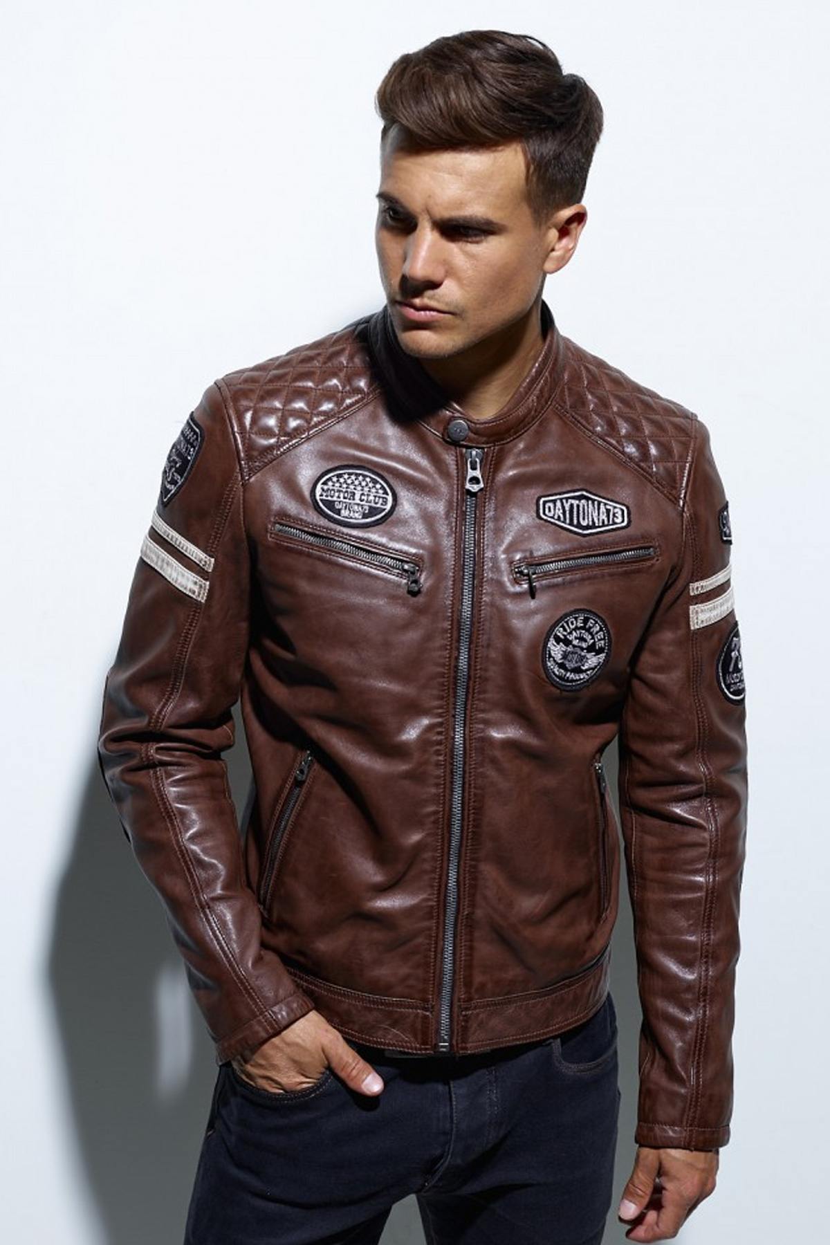 Leather jacket with vintage motorcycle patches - Image n°6