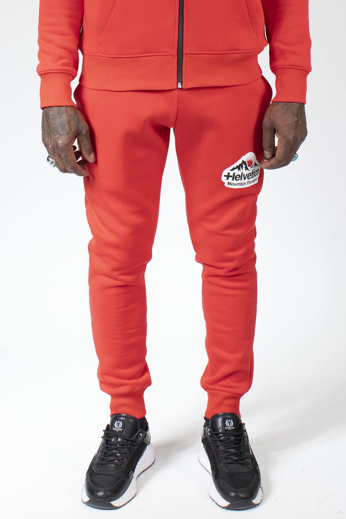 Red sports pants - Image n°1