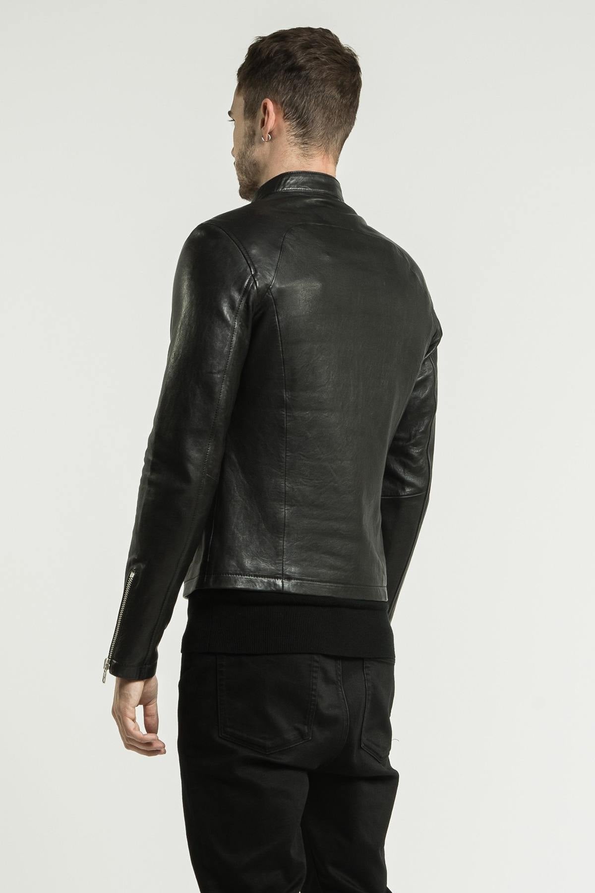 Black leather jacket with snap collar - Image n°10