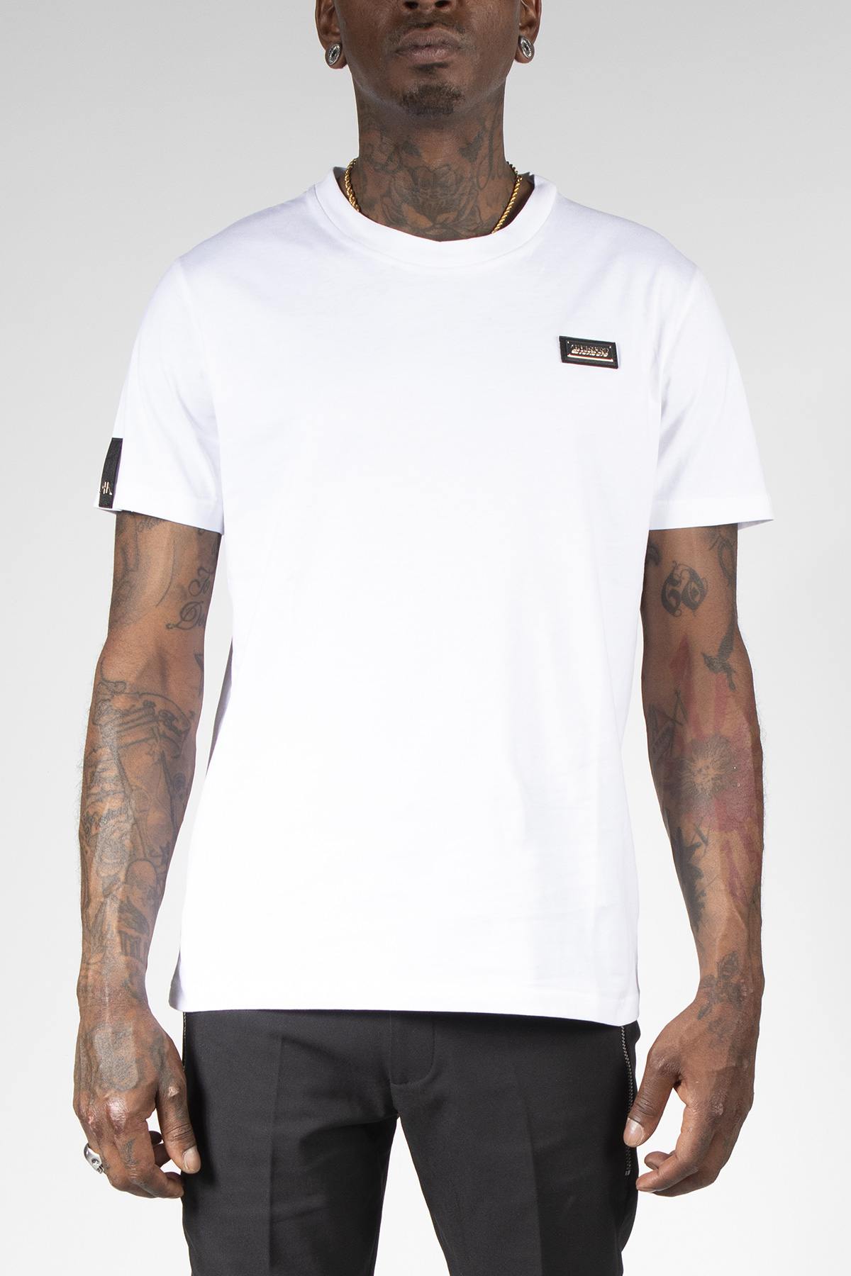 Plain white t-shirt with chest plate - Image n°11