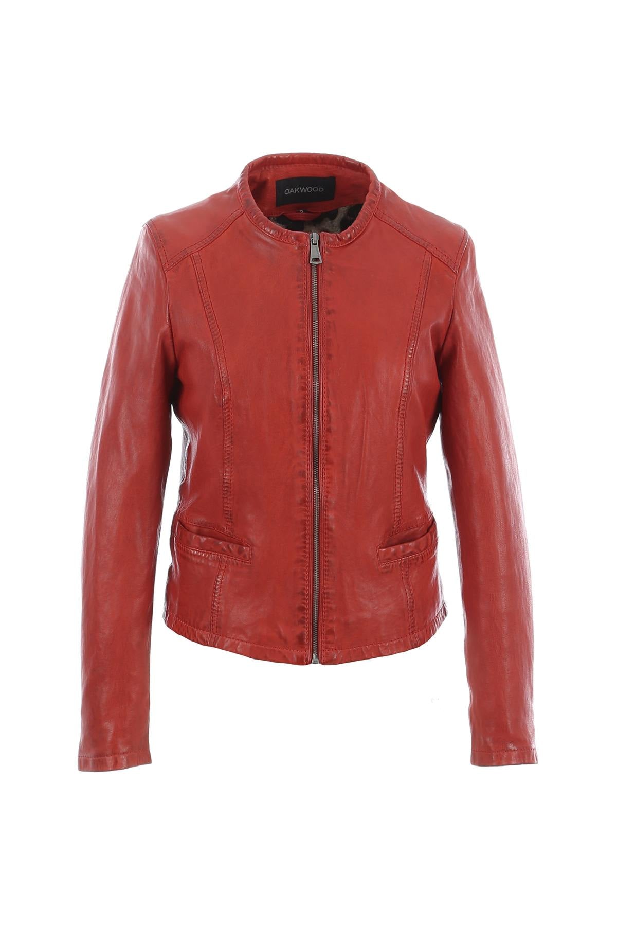 Spencer woman in red leather - Image n°19