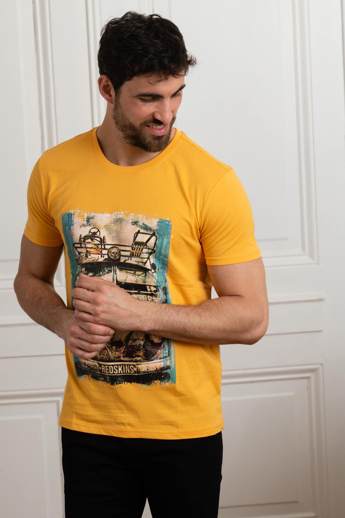 Dark yellow vintage van pattern t-shirt - Image n°3