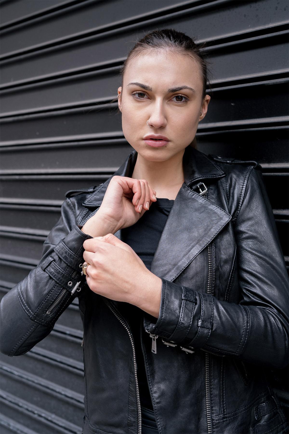 Perfecto jacket in black vegetable sheep leather - Image n°12