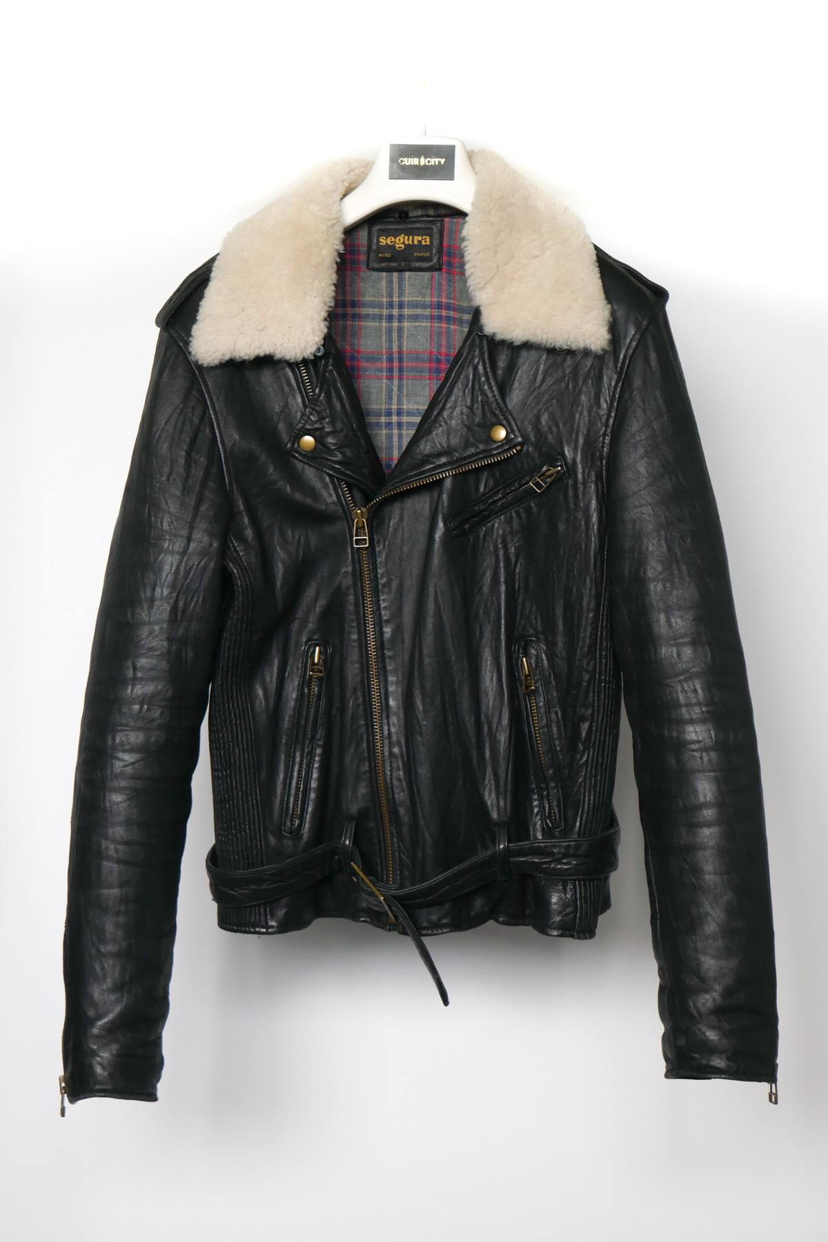 Men's leather Biker Jacket with sheepskin collar - Image n°1