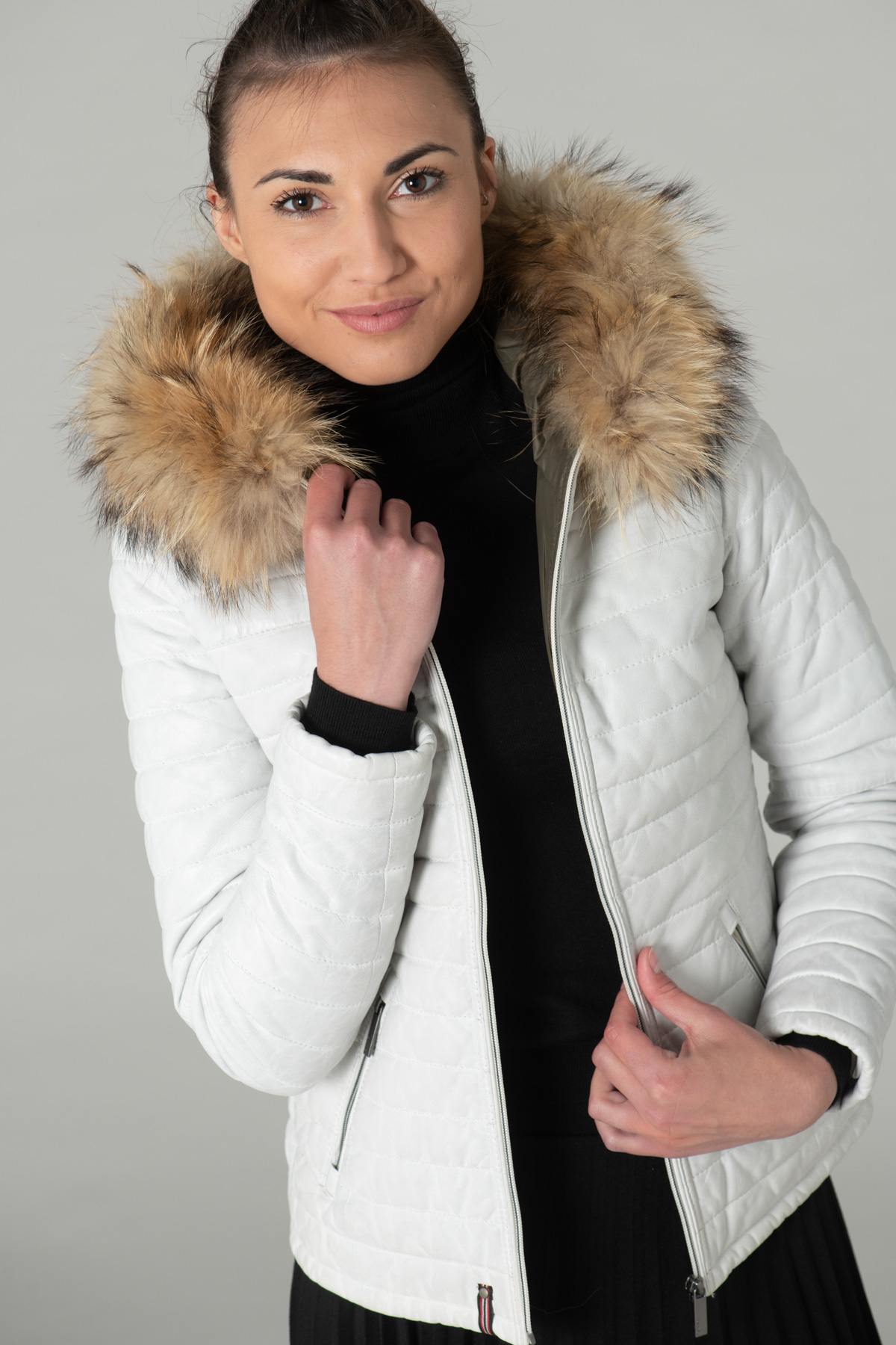 White leather down jacket - Image n°1