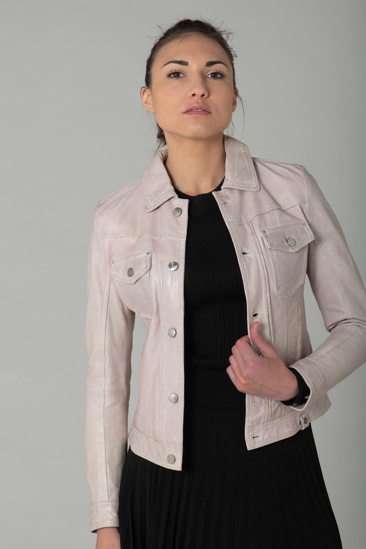 Pale pink leather jacket - Image n°3