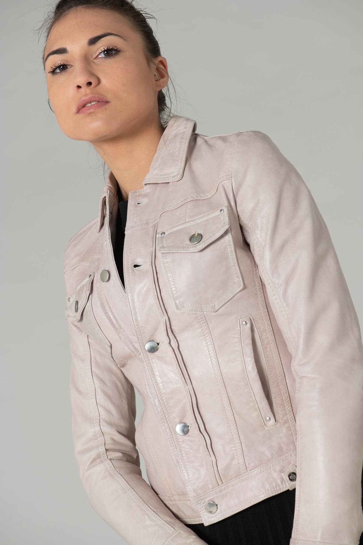 Pale pink leather jacket - Image n°1