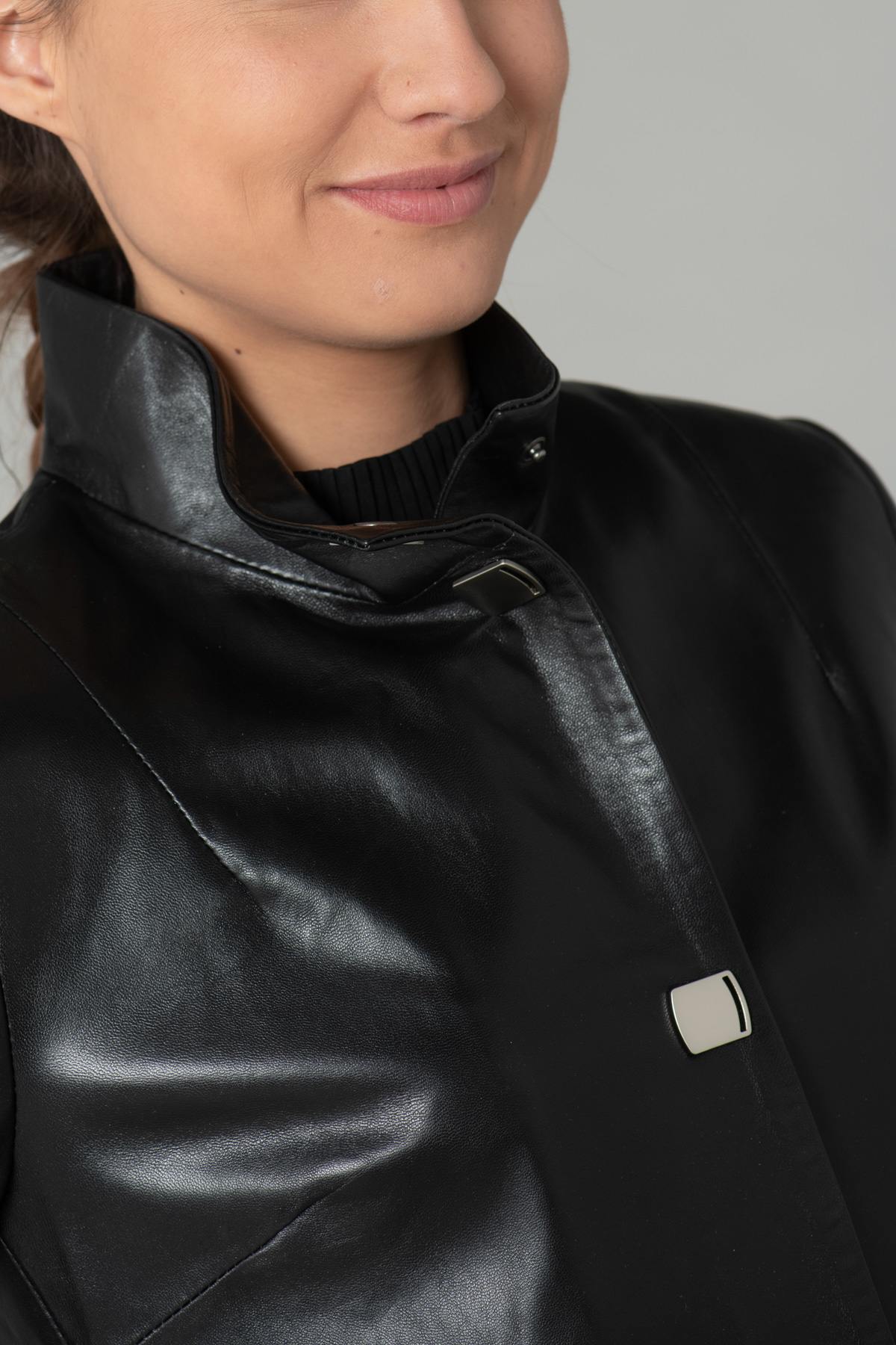 Women's black leather coat - Image n°8