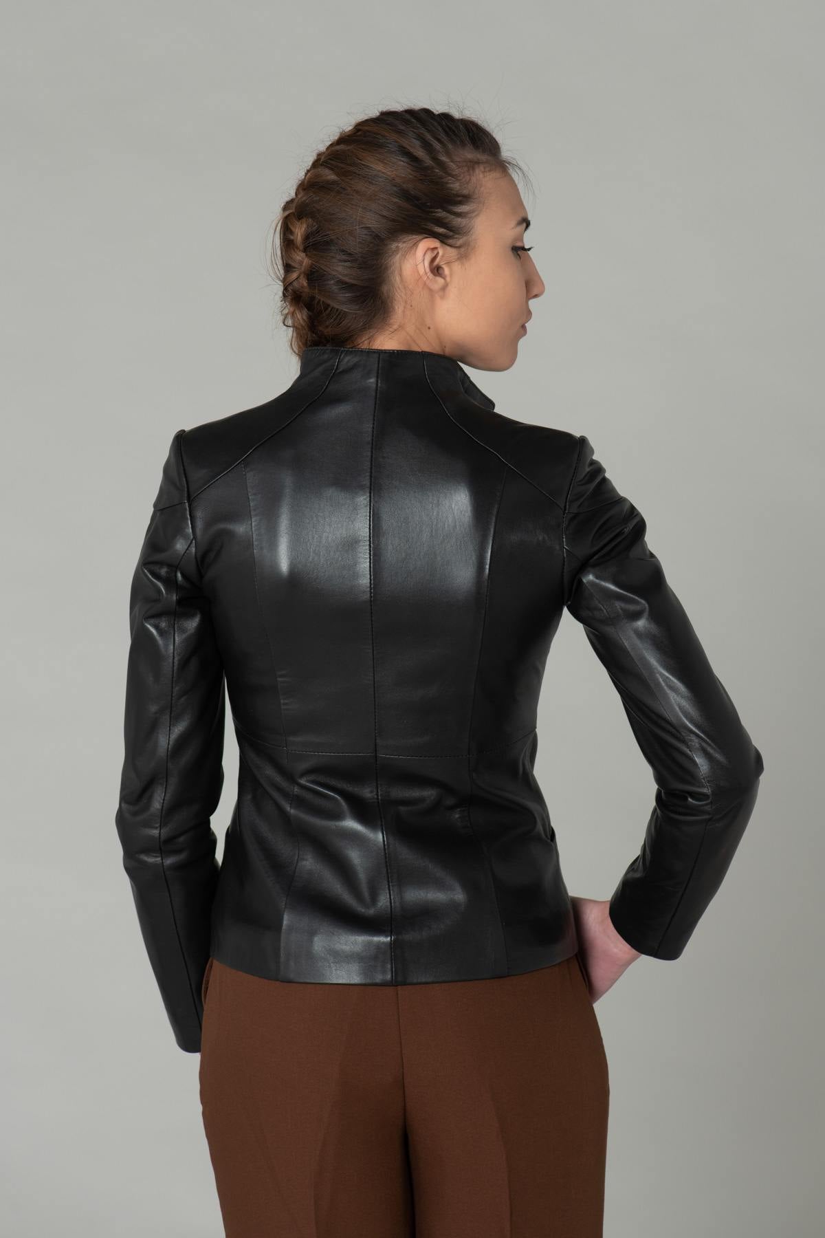 Elegant black leather jacket - Image n°7