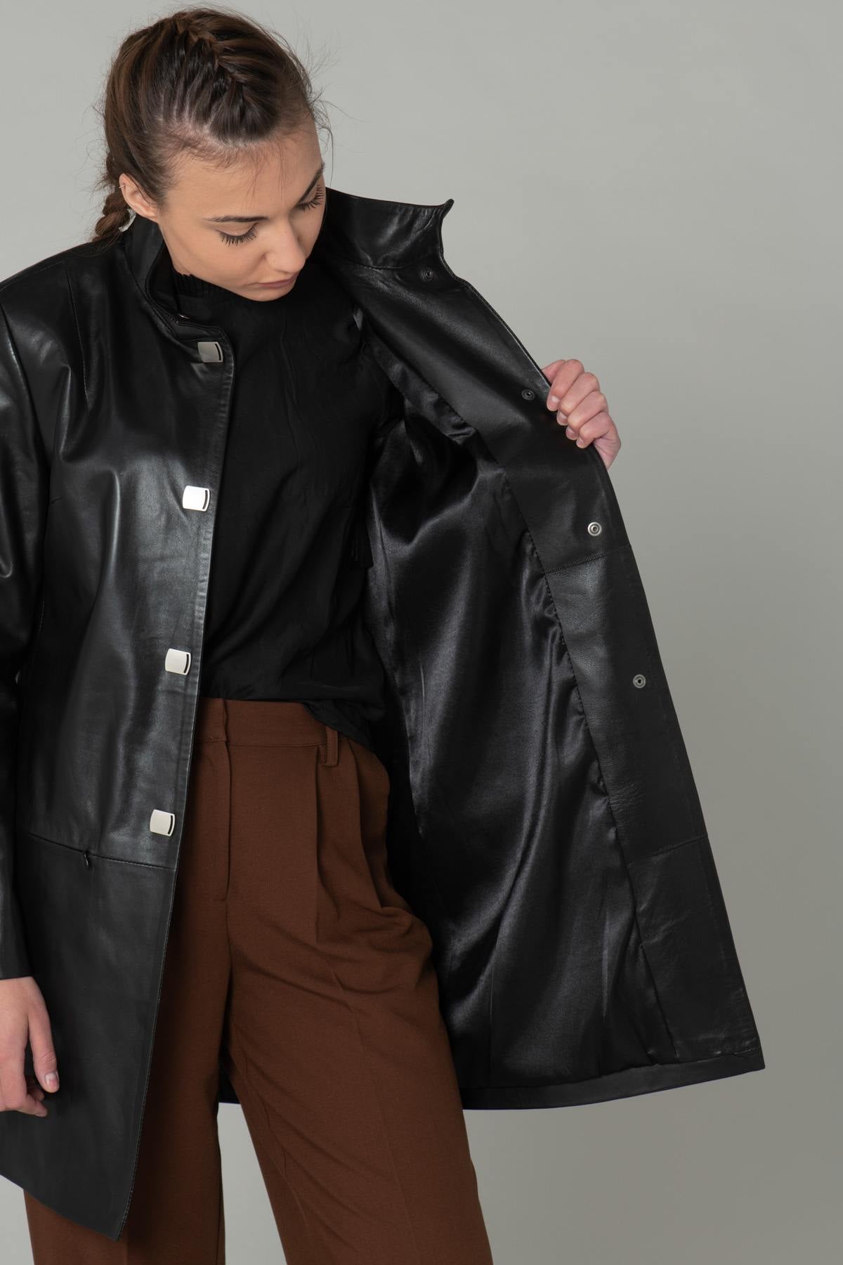 Women's black leather coat - Image n°7