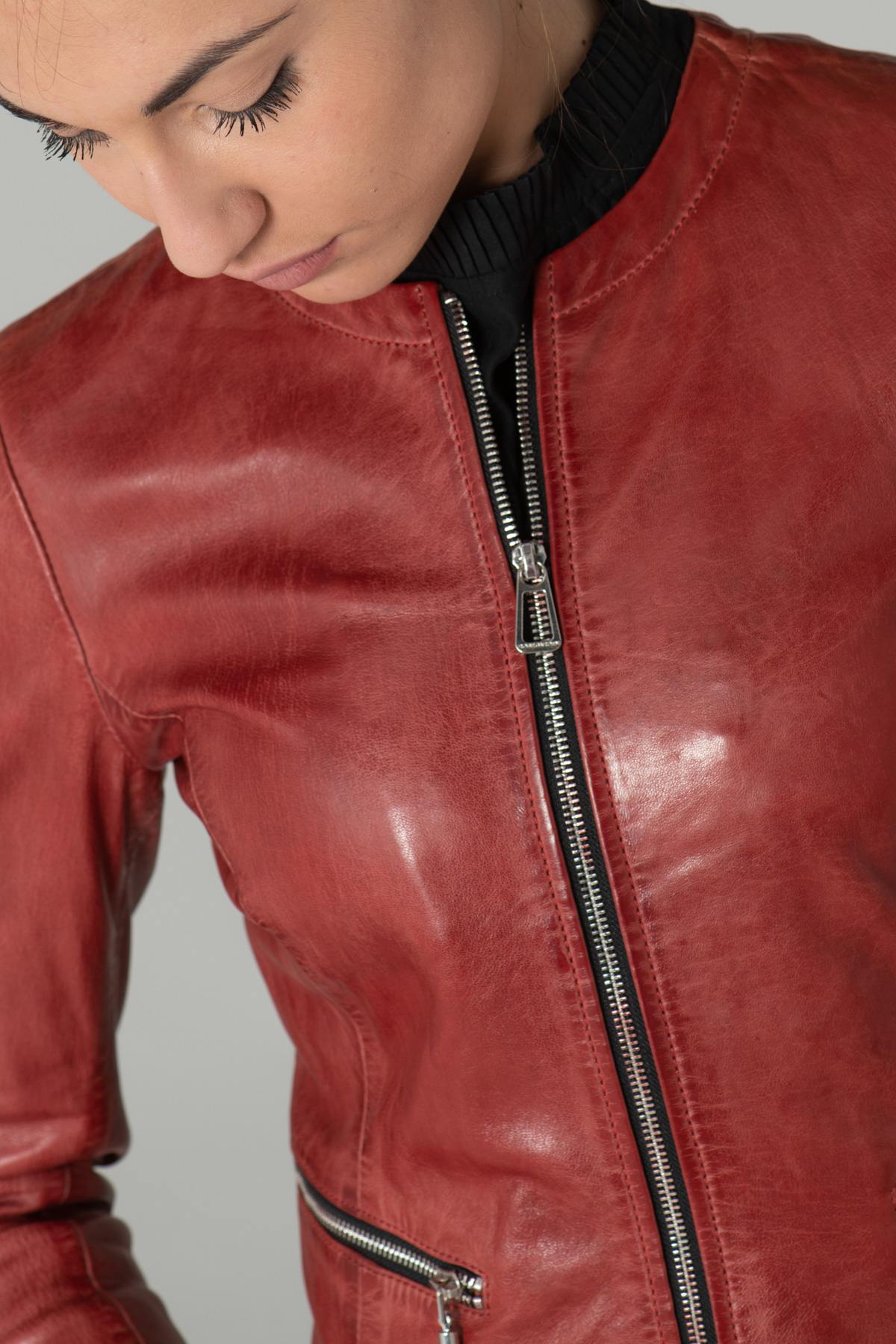 Red leather jacket with round neck - Image n°7