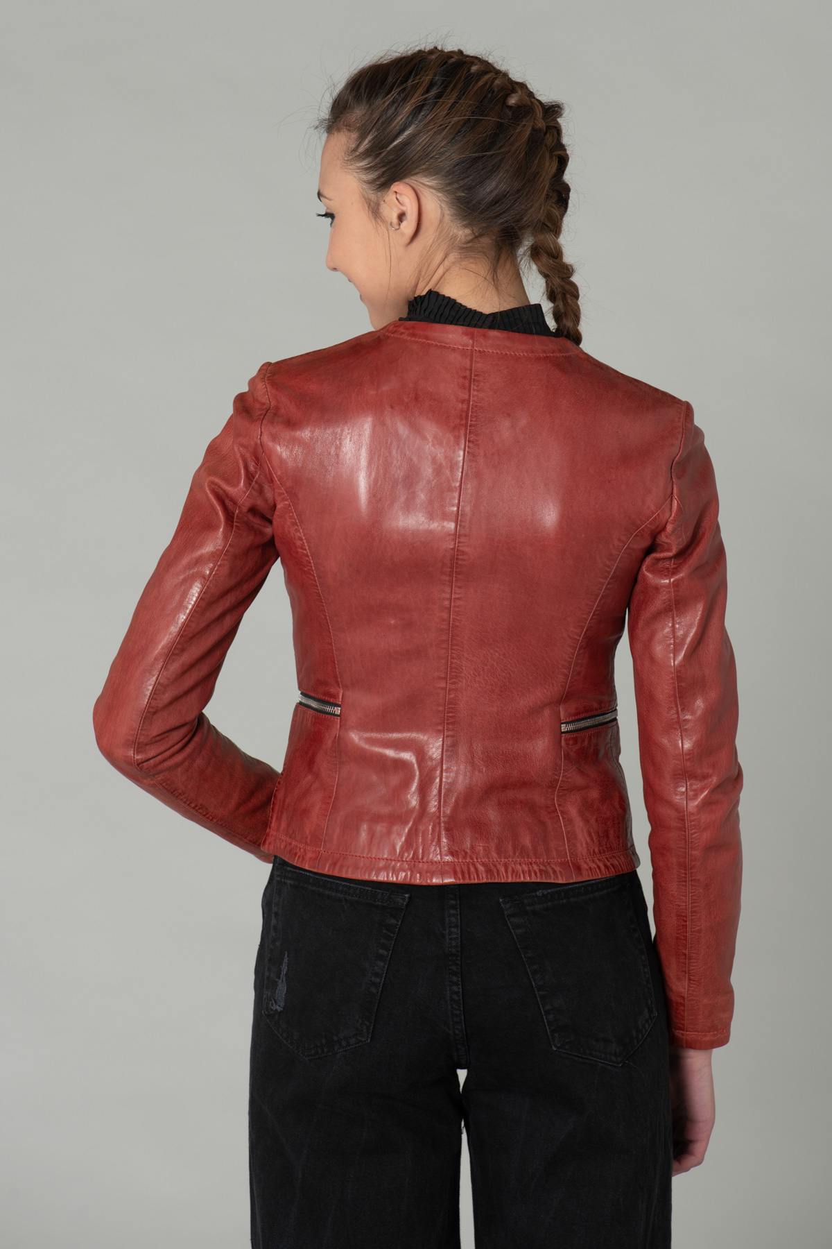 Red leather jacket with round neck - Image n°6