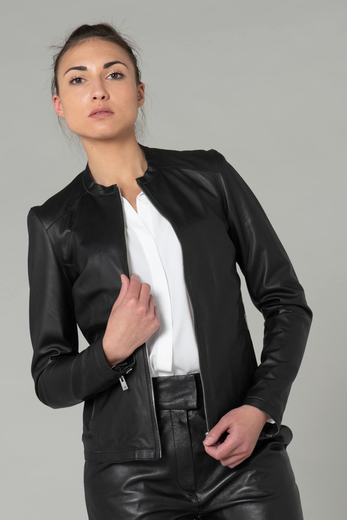 Black smooth leather jacket - Image n°1