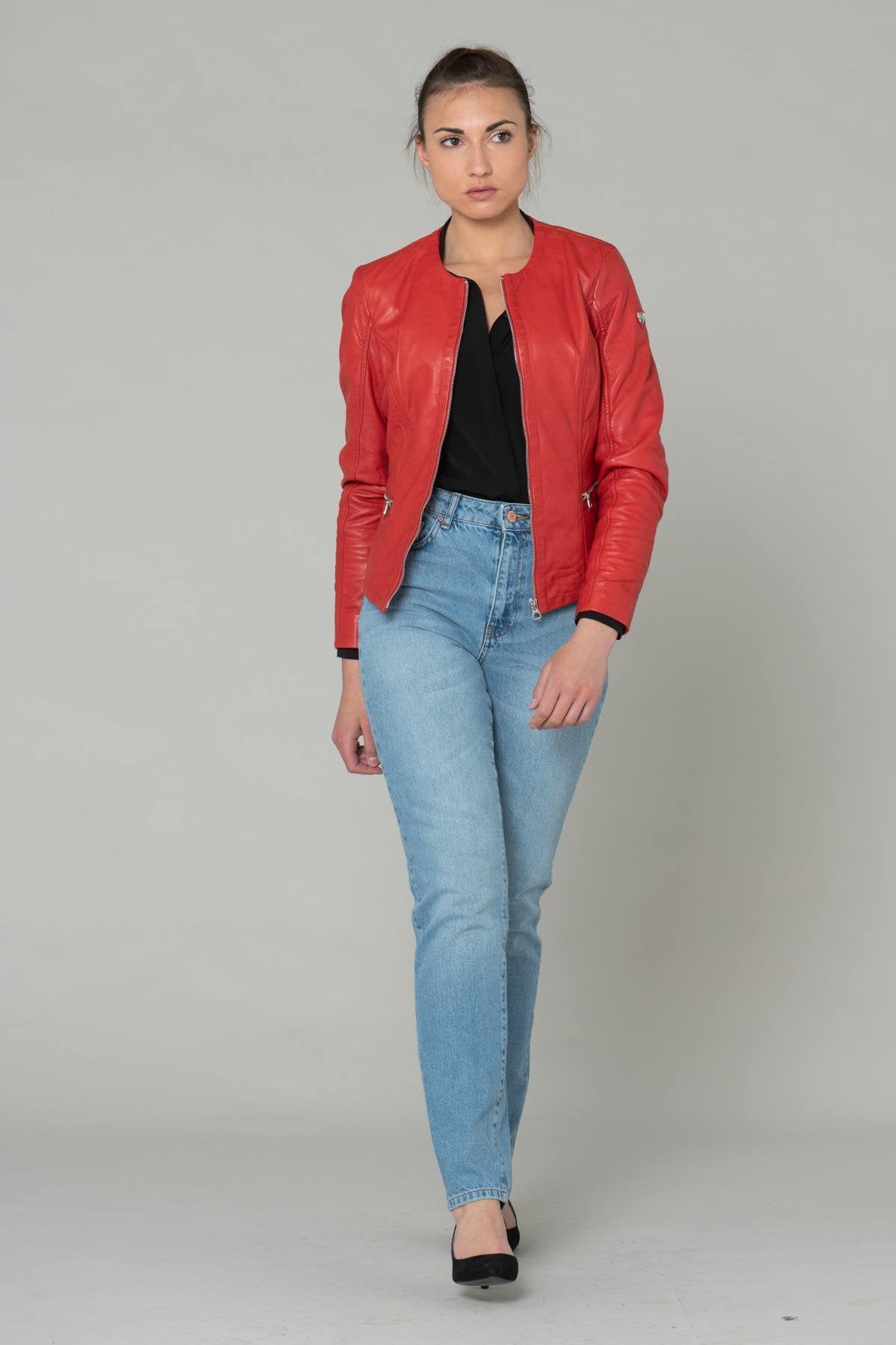 Round-neck red leather jacket - Image n°2