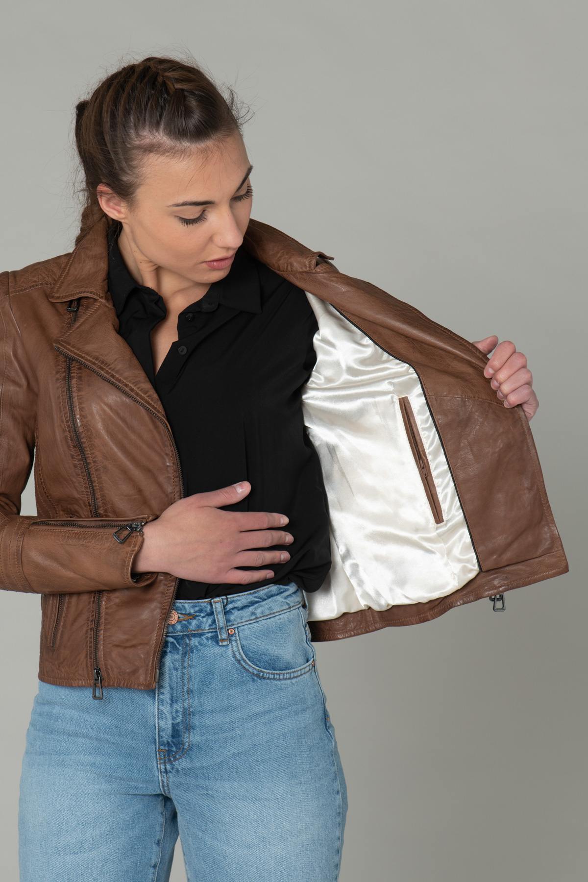 Biker Jacket in aged brown leather - Image n°5