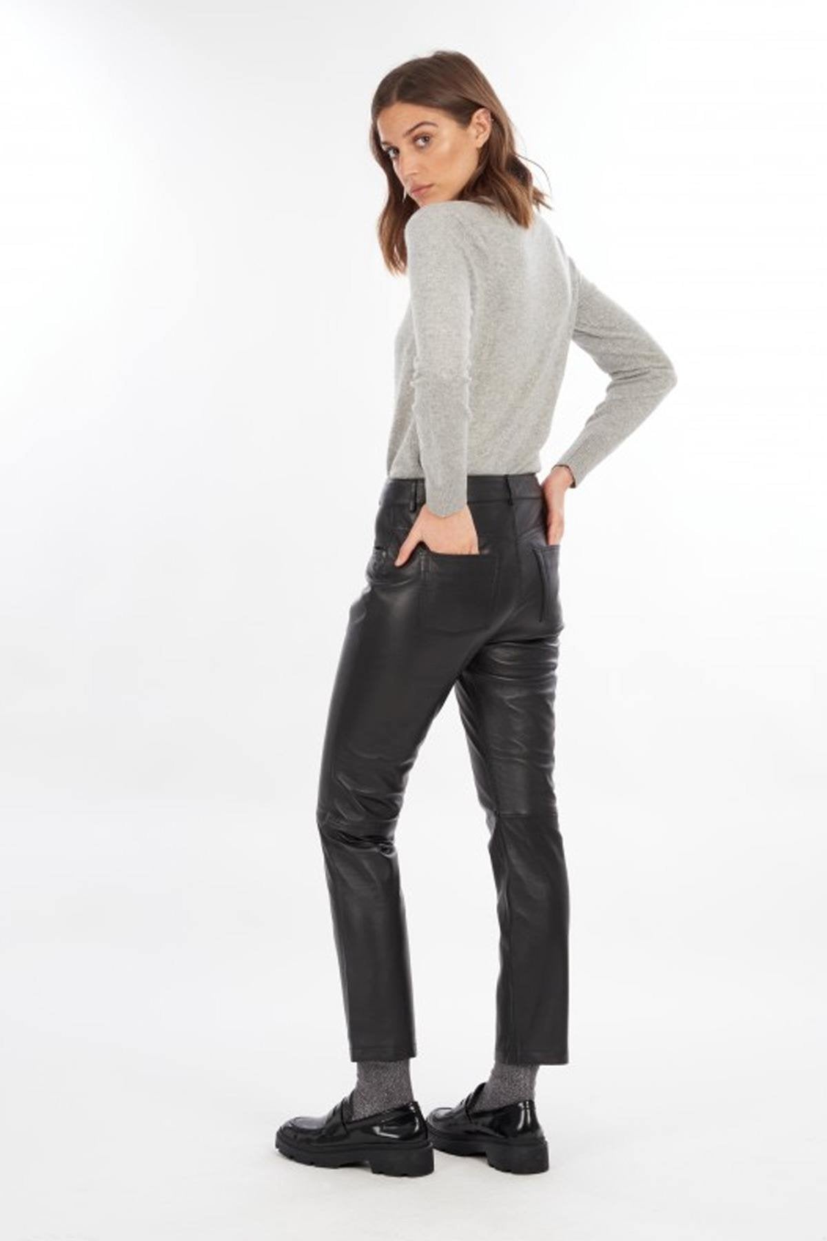 Straight pants in genuine leather - Image n°10