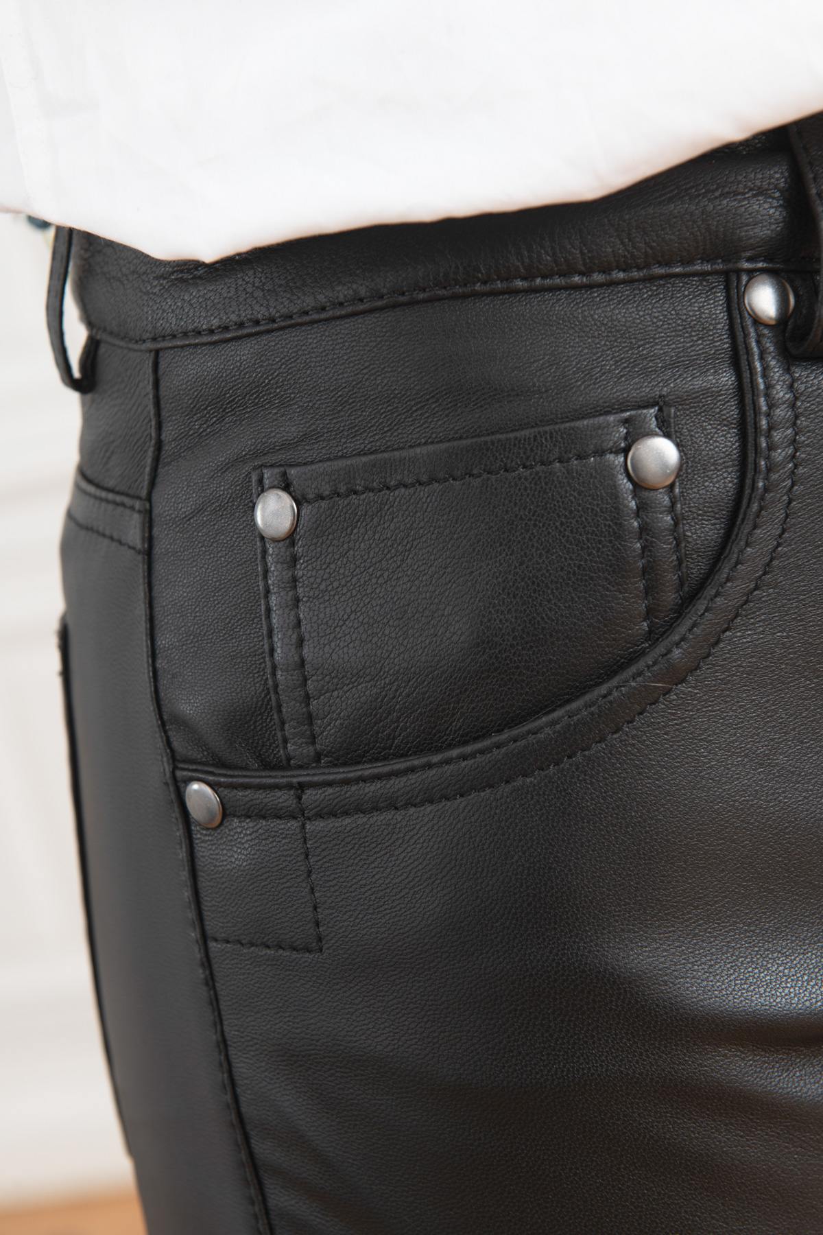 Straight pants in genuine leather - Image n°4