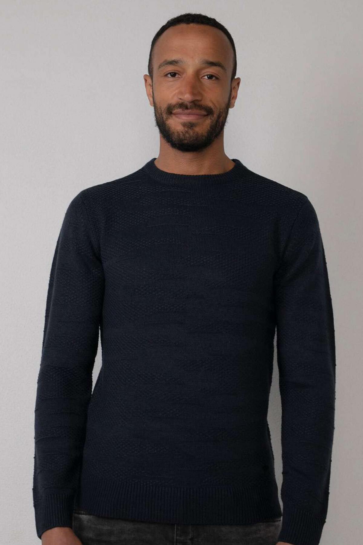 Navy blue round neck sweater - Image n°1