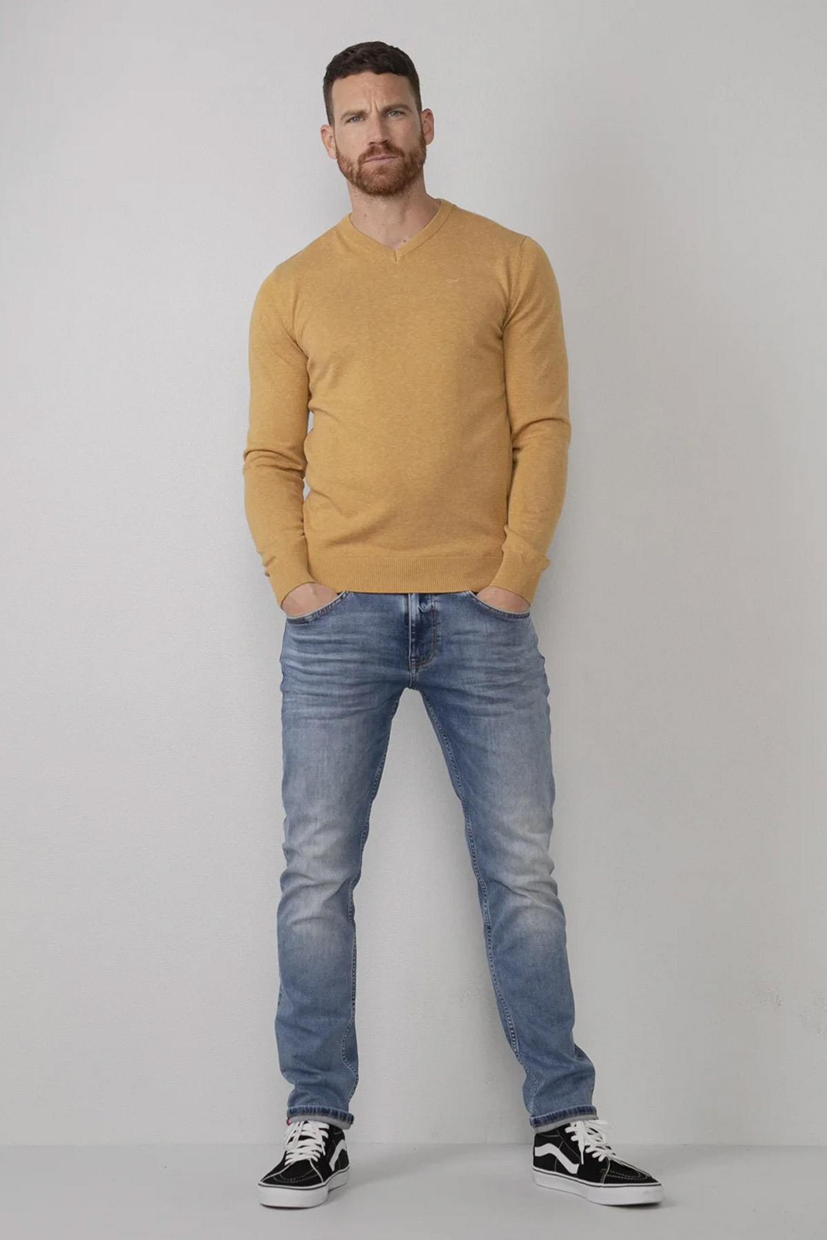 Men's light yellow v-neck sweater - Image n°2