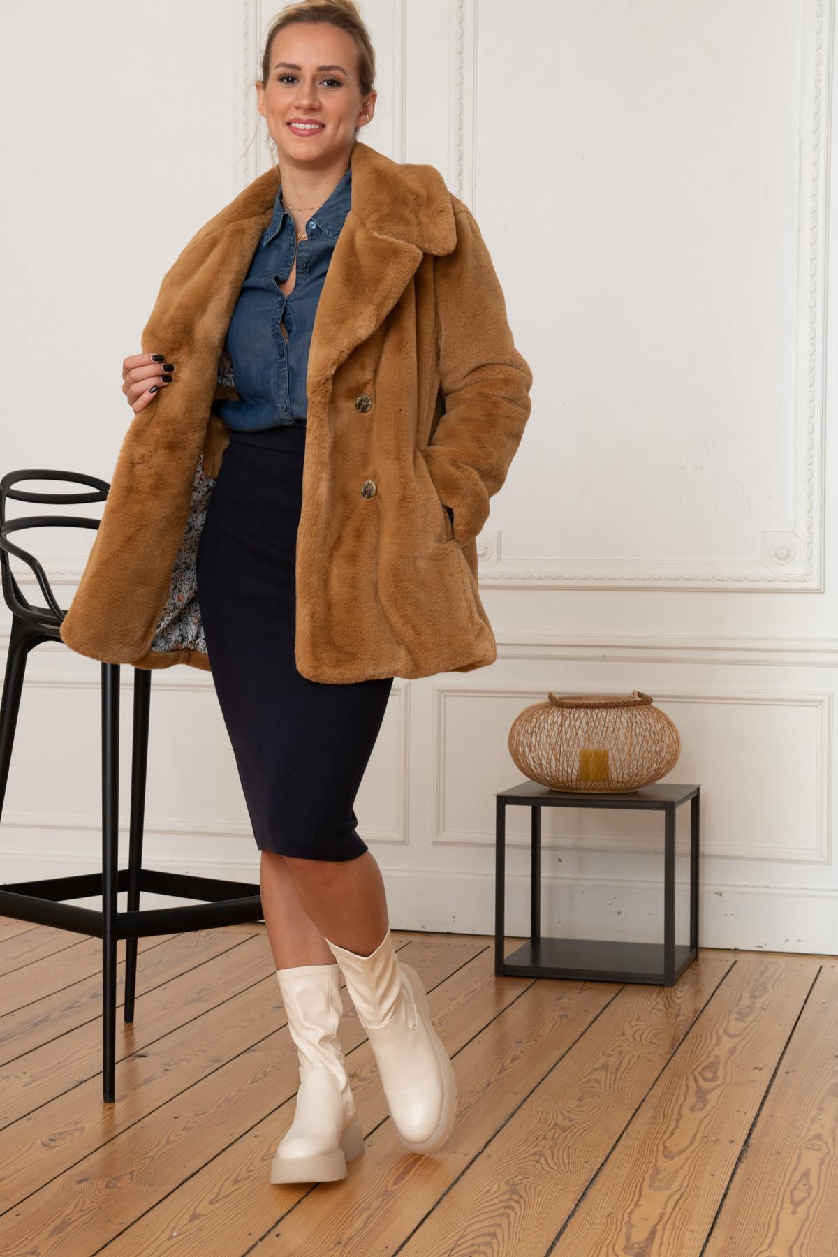 Coffee-colored faux fur jacket - Image n°4