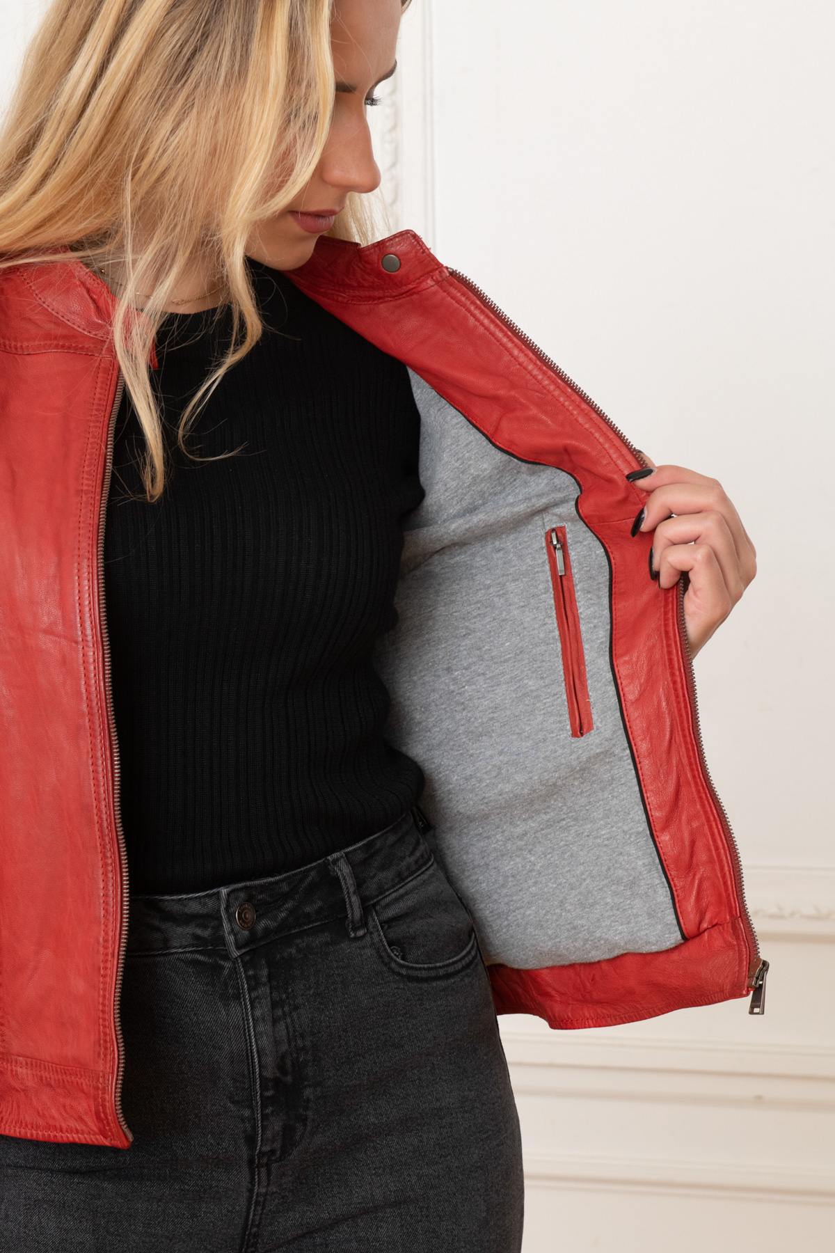 Women's red genuine leather jacket - Image n°7