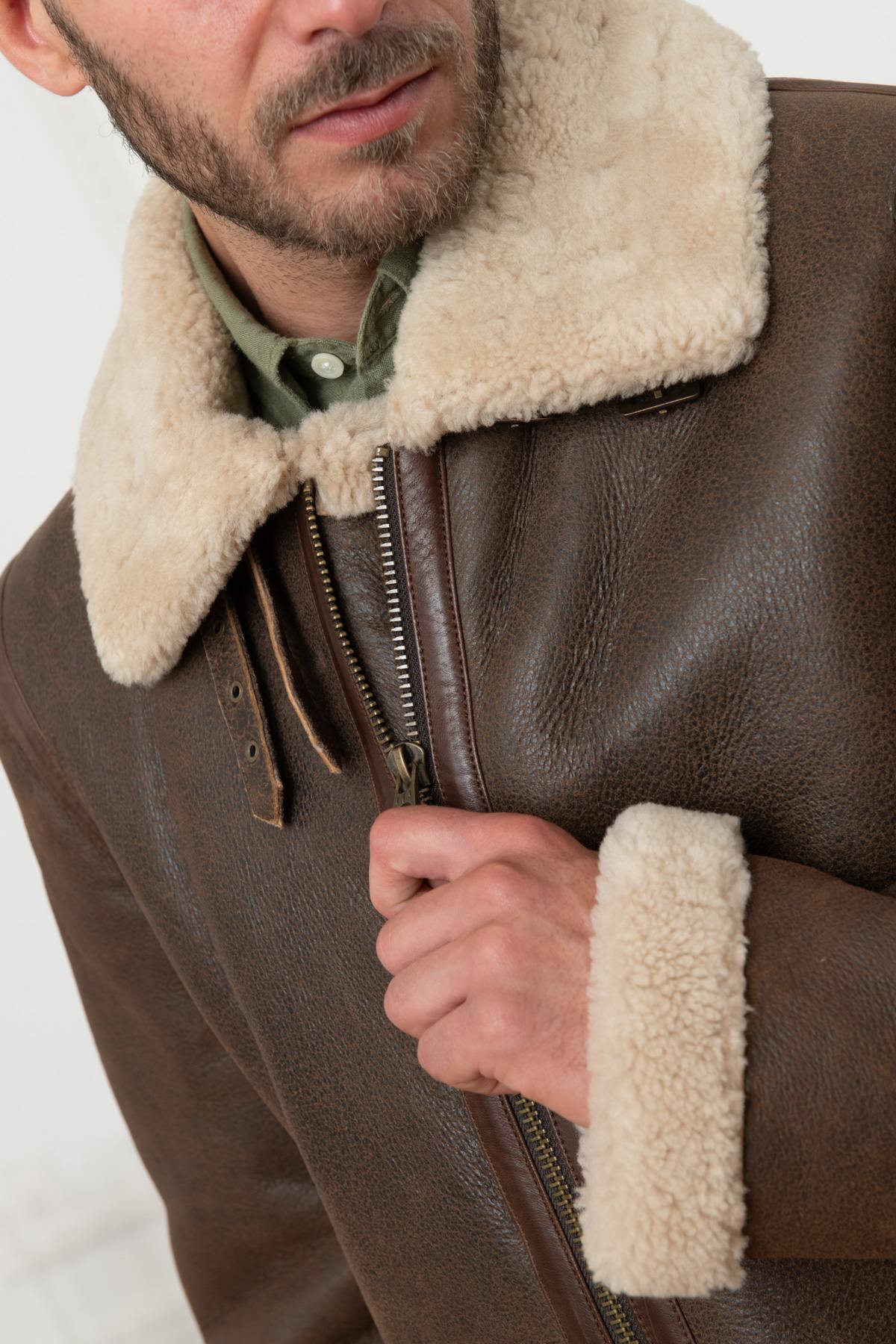 Men's bomber jacket in shearling - Image n°7