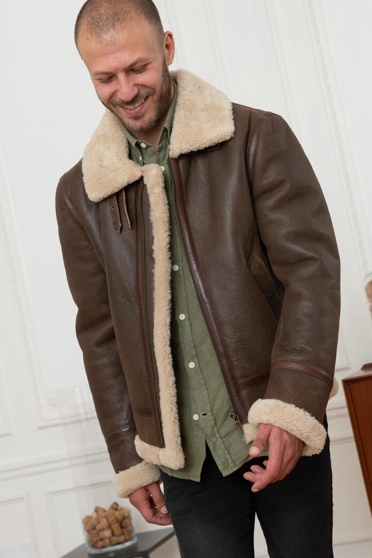 Men's bomber jacket in shearling - Image n°1