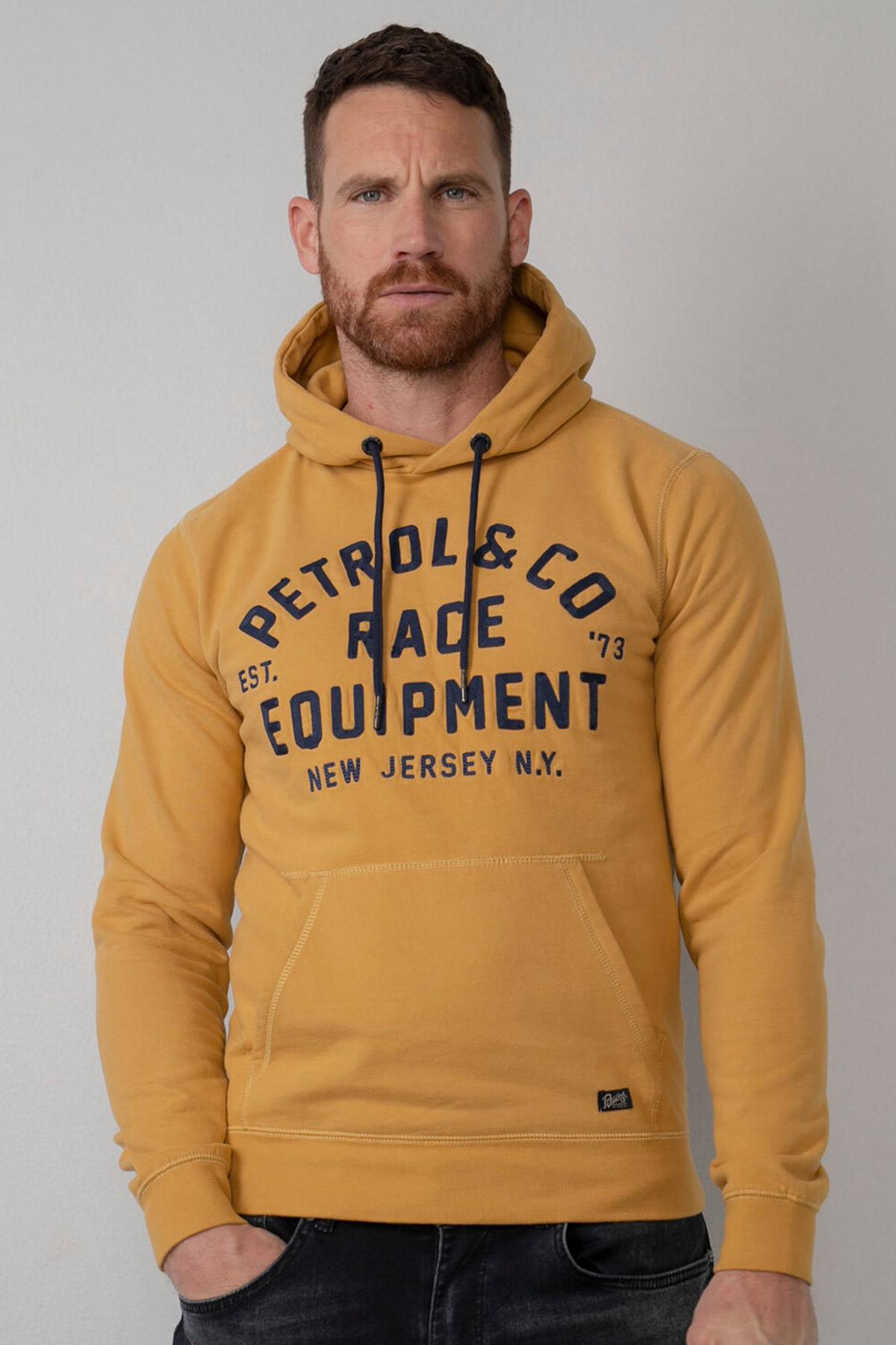 Yellow men's sweatshirt - Image n°1