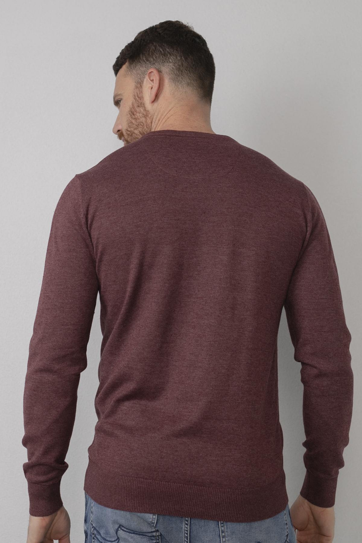 Burgundy V-neck knit sweater - Image n°2