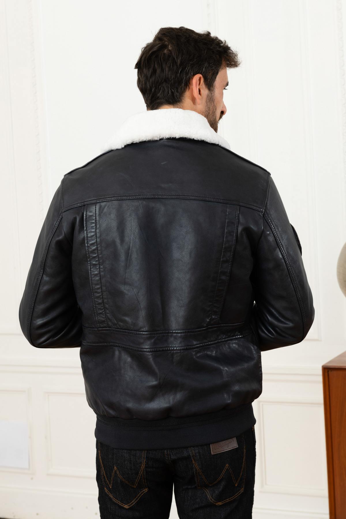 Blue leather jacket from the Patrouille de France - Image n°4