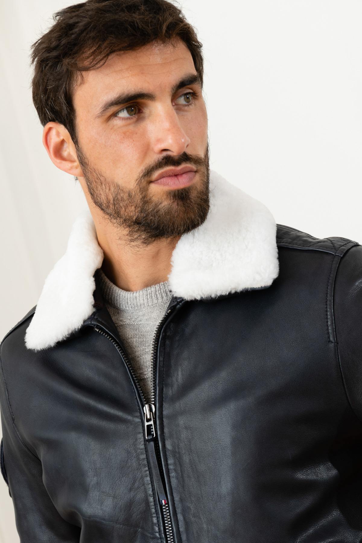 Blue leather jacket from the Patrouille de France - Image n°6