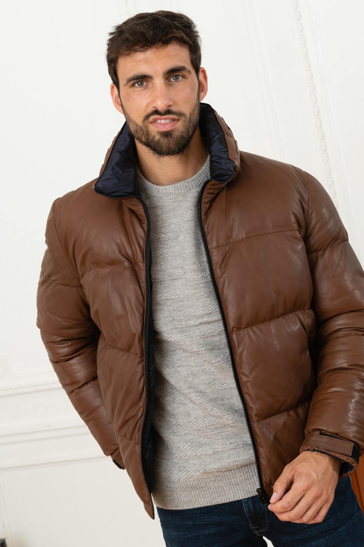 Warm brown leather down jacket - Image n°4