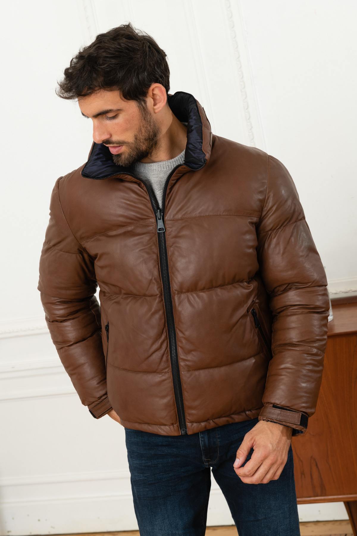 Warm brown leather down jacket - Image n°3