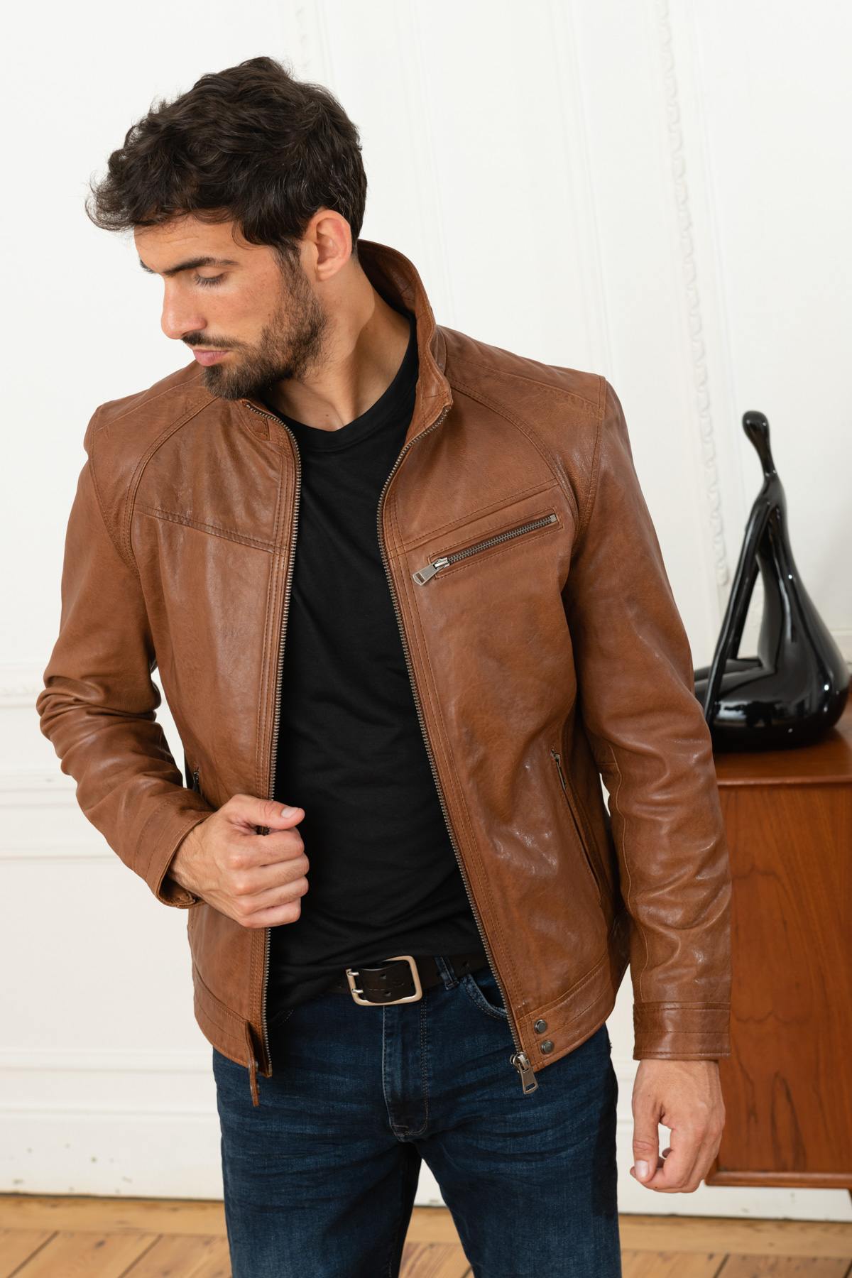 Cognac leather jacket tanned without chemical materials - Image n°1