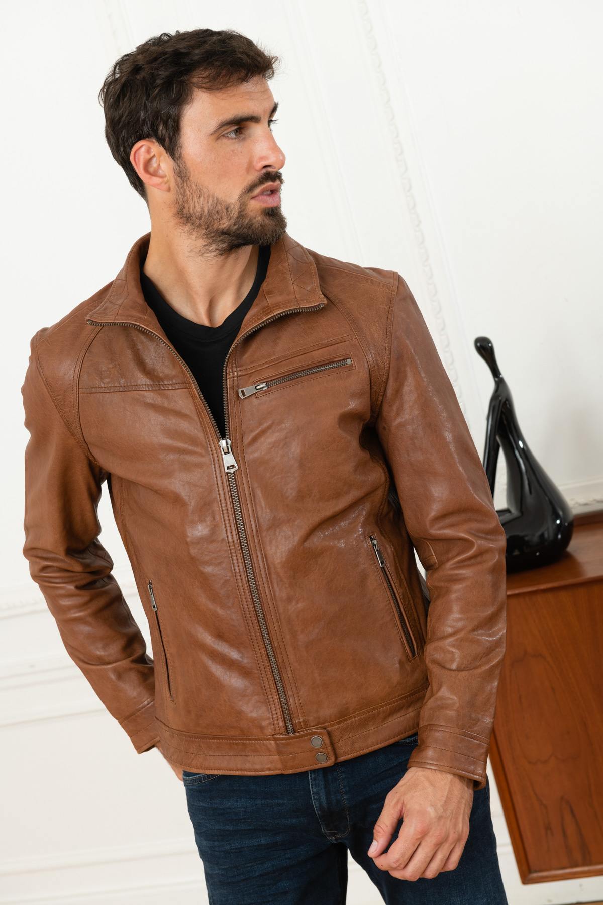 Cognac leather jacket tanned without chemical materials - Image n°3