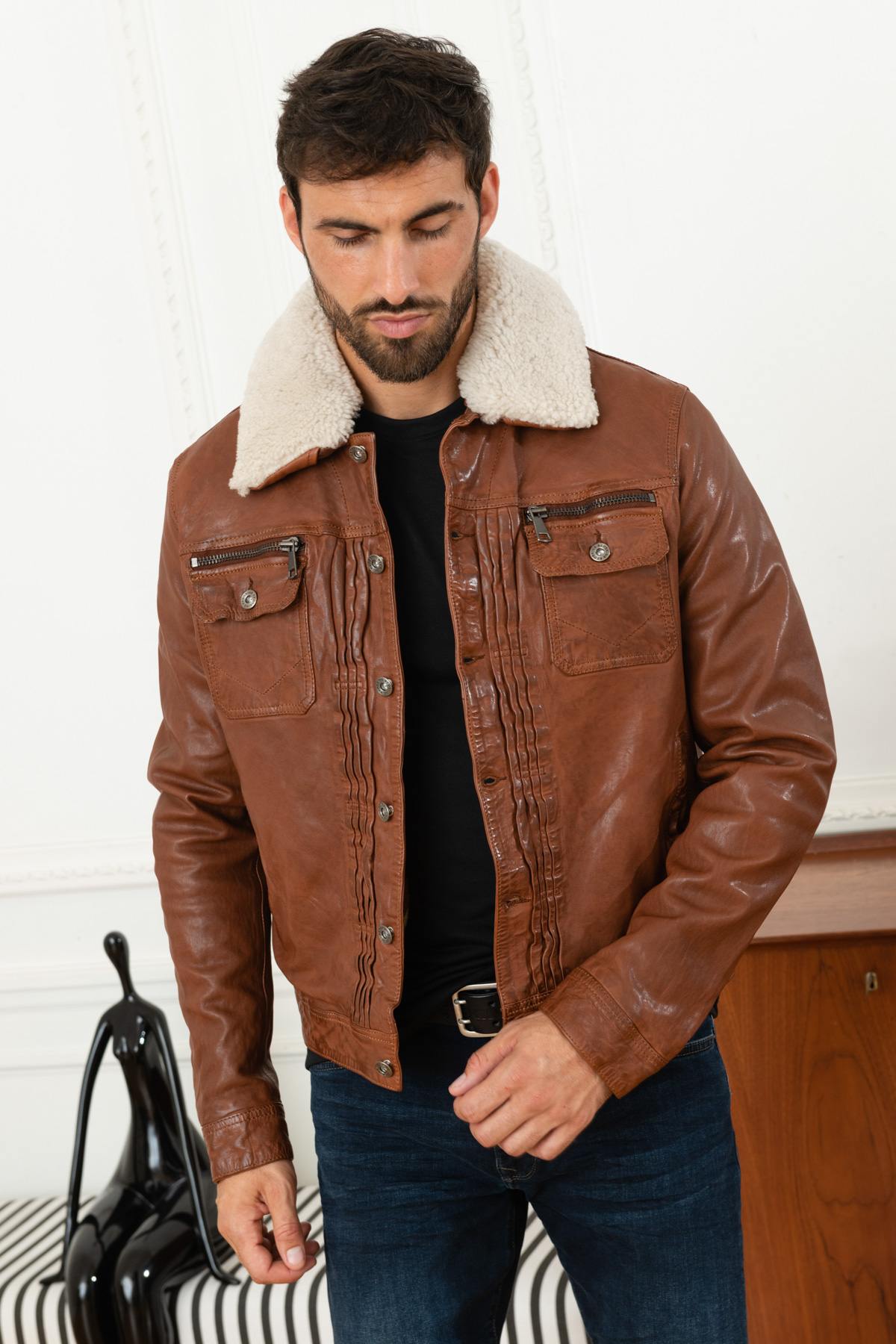 Leather jacket with faux fur collar - Image n°1