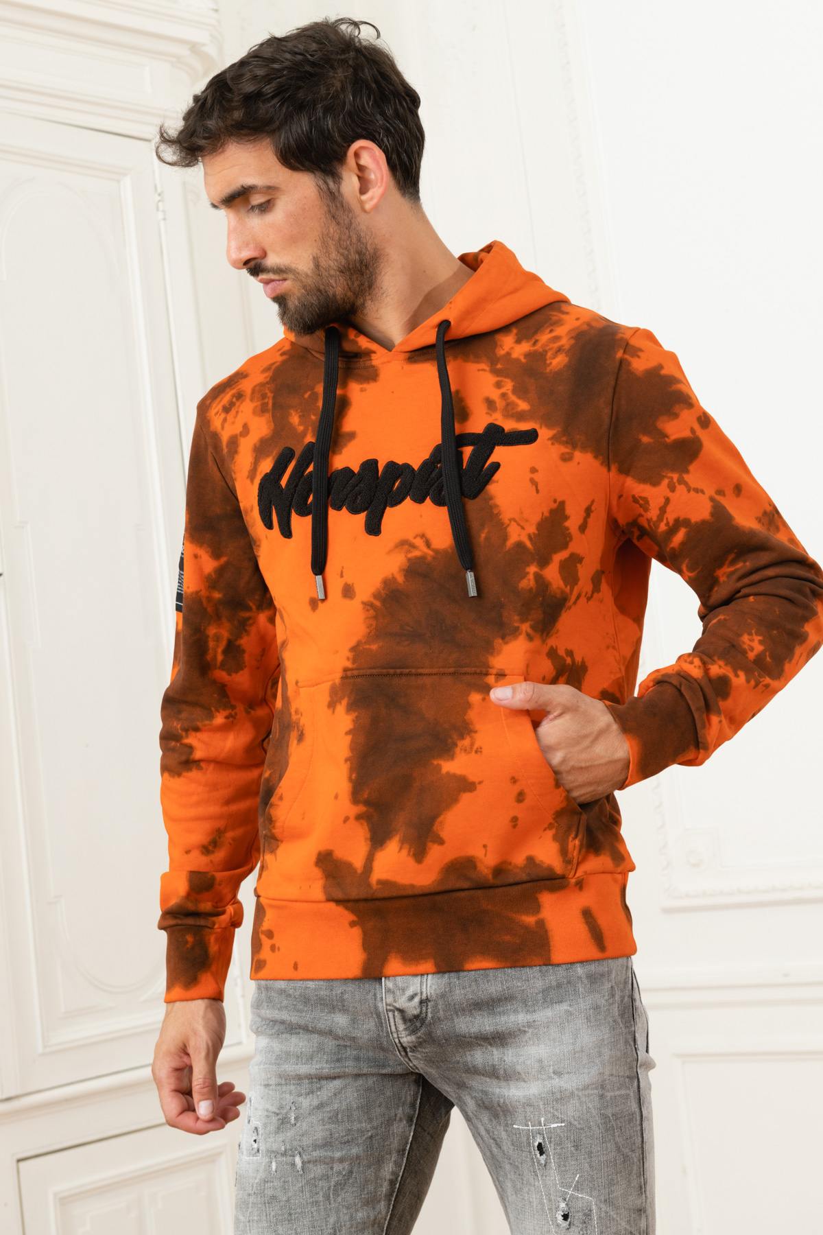 Men's orange camouflage sweater - Image n°1