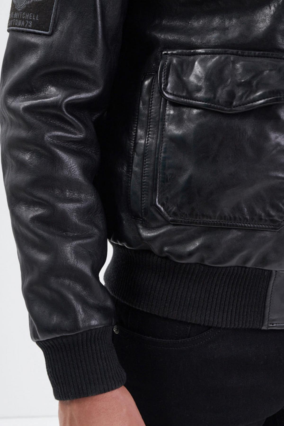 Monochrome black pilot jacket with badges - Image n°9