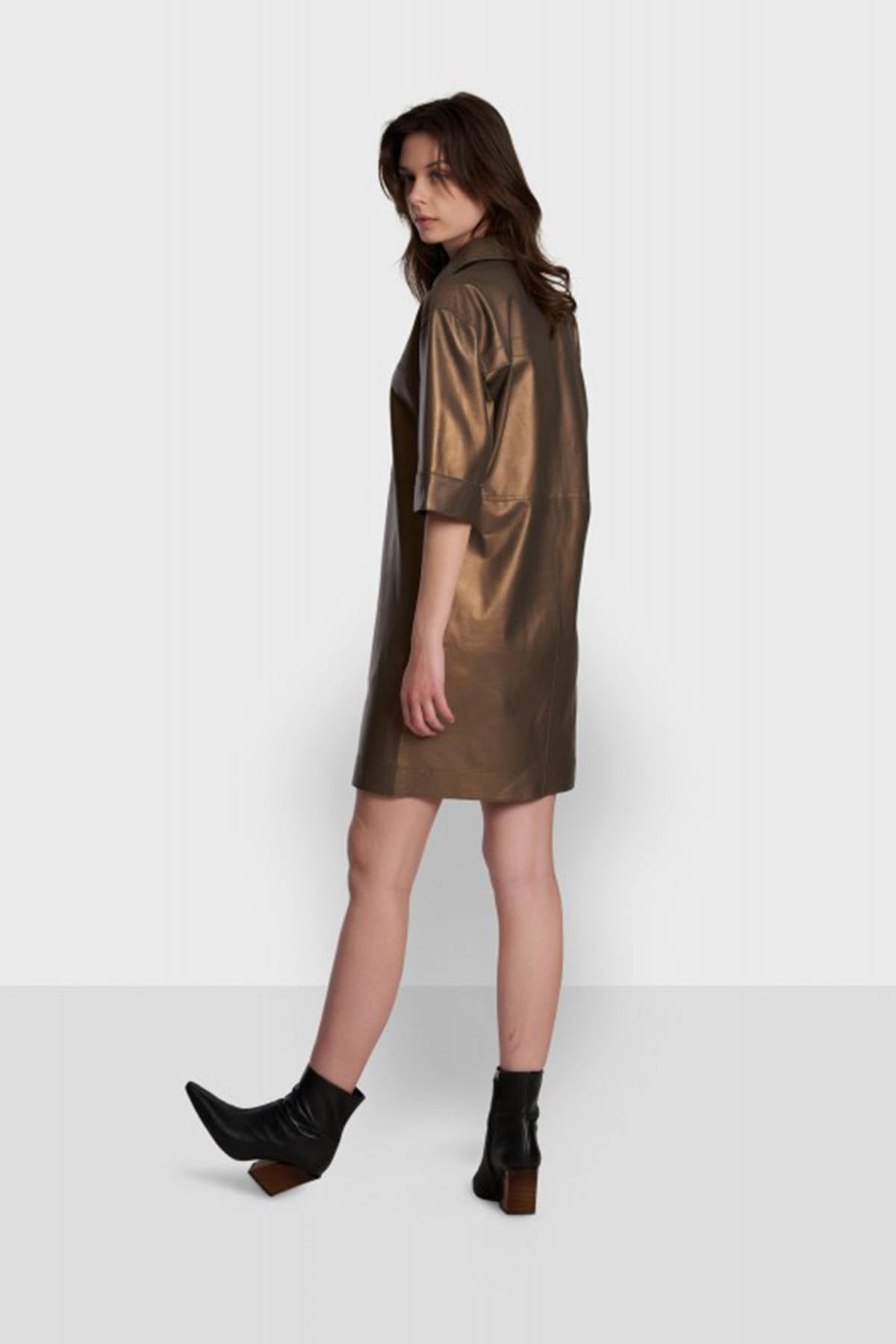 Shiny brown leather shirt dress - Image n°4