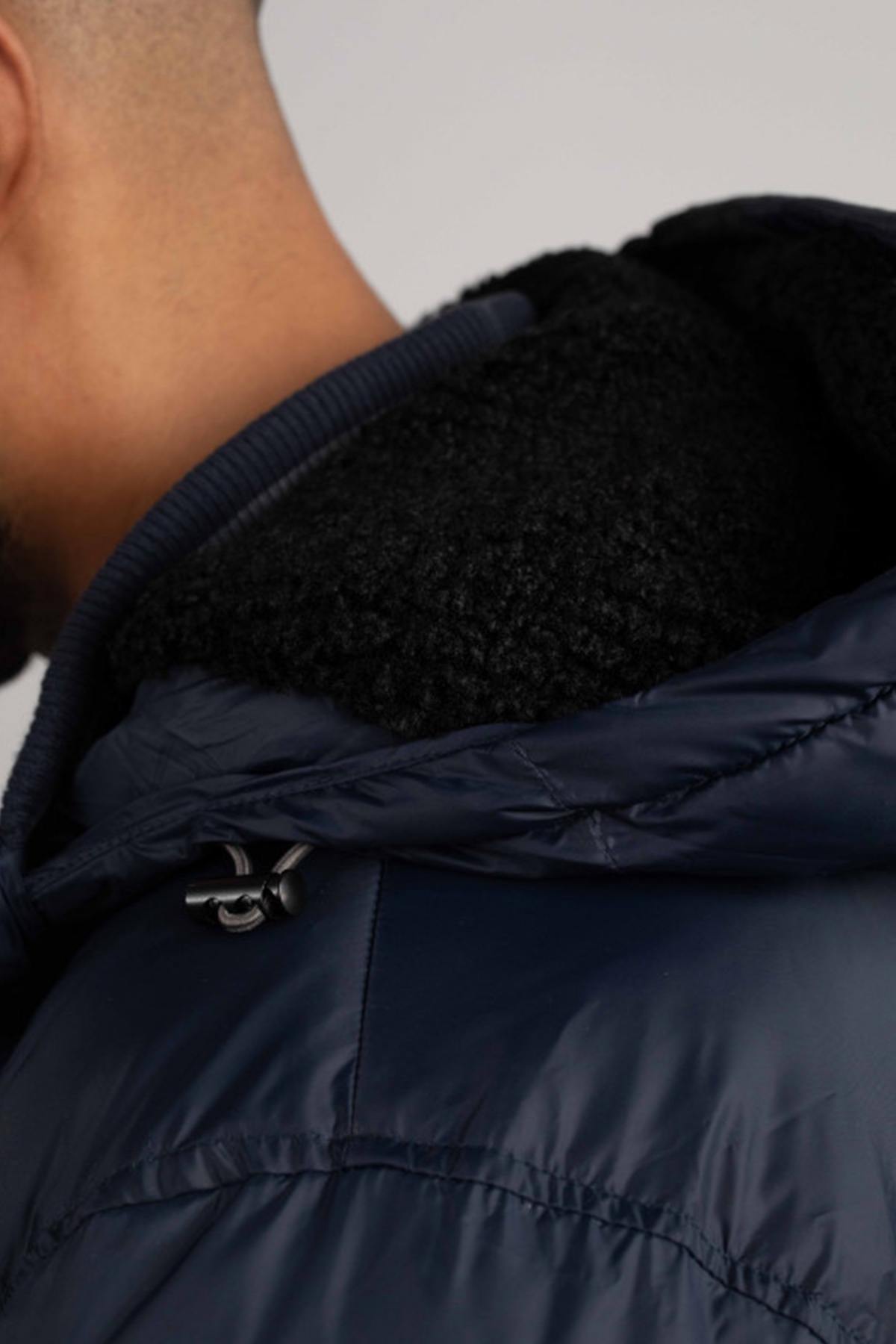 100% black nylon down jacket - Image n°10