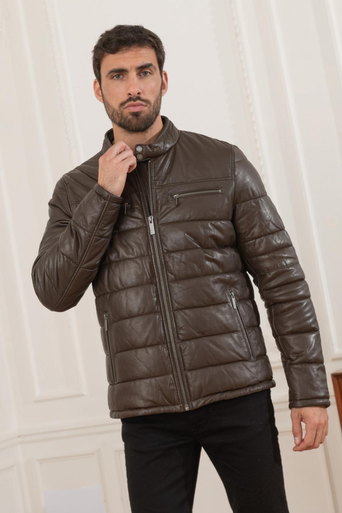 Mid-length down jacket in brown genuine leather - Image n°1