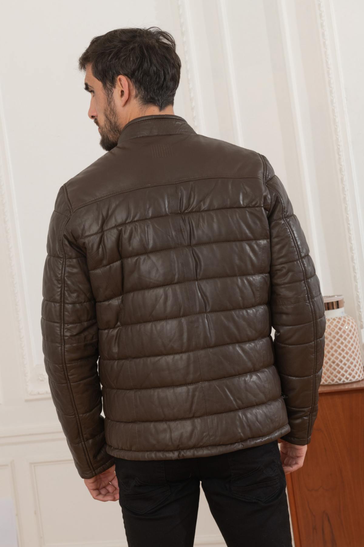 Mid-length down jacket in brown genuine leather - Image n°5