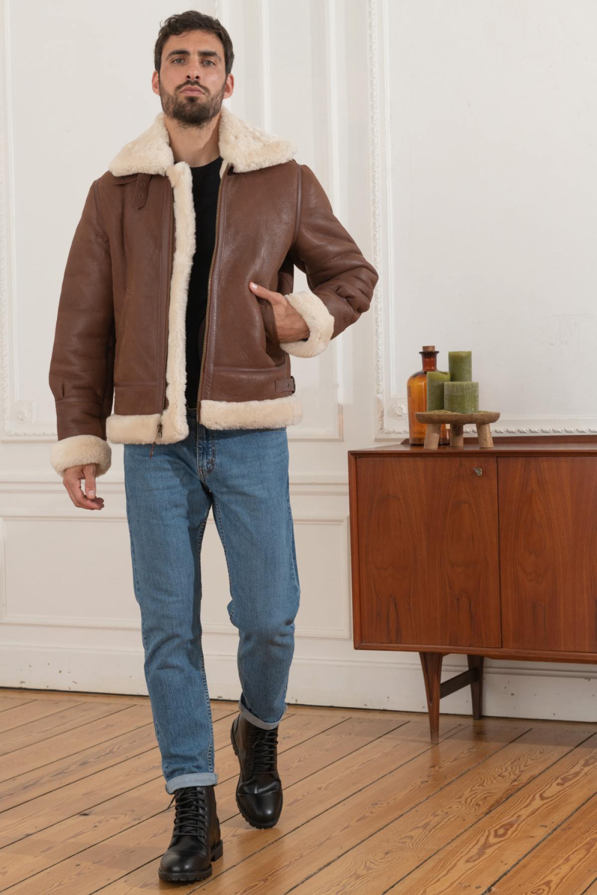 US Army B-3 bomber in cognac shearling - Image n°1