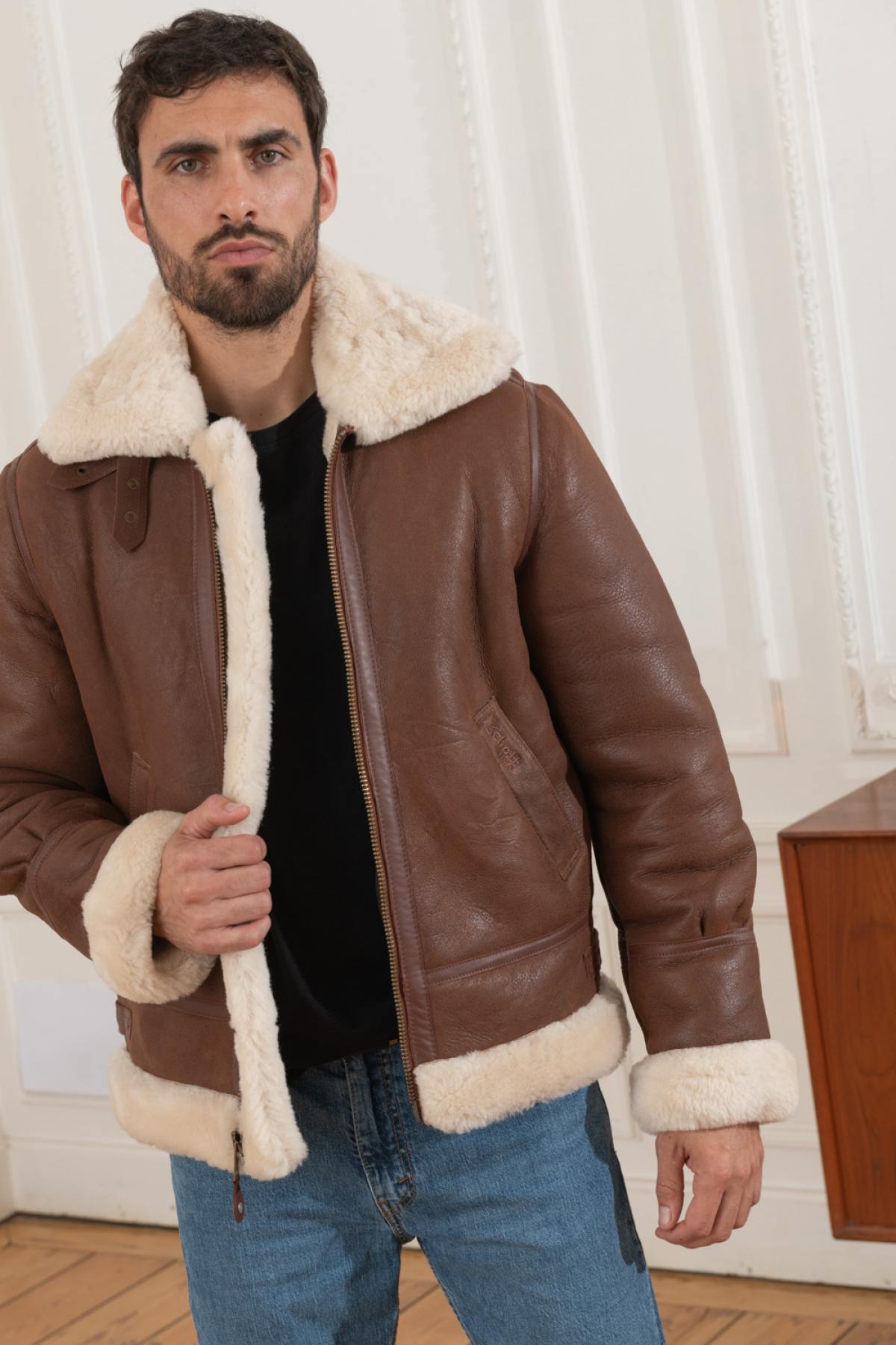 US Army B-3 bomber in cognac shearling - Image n°8