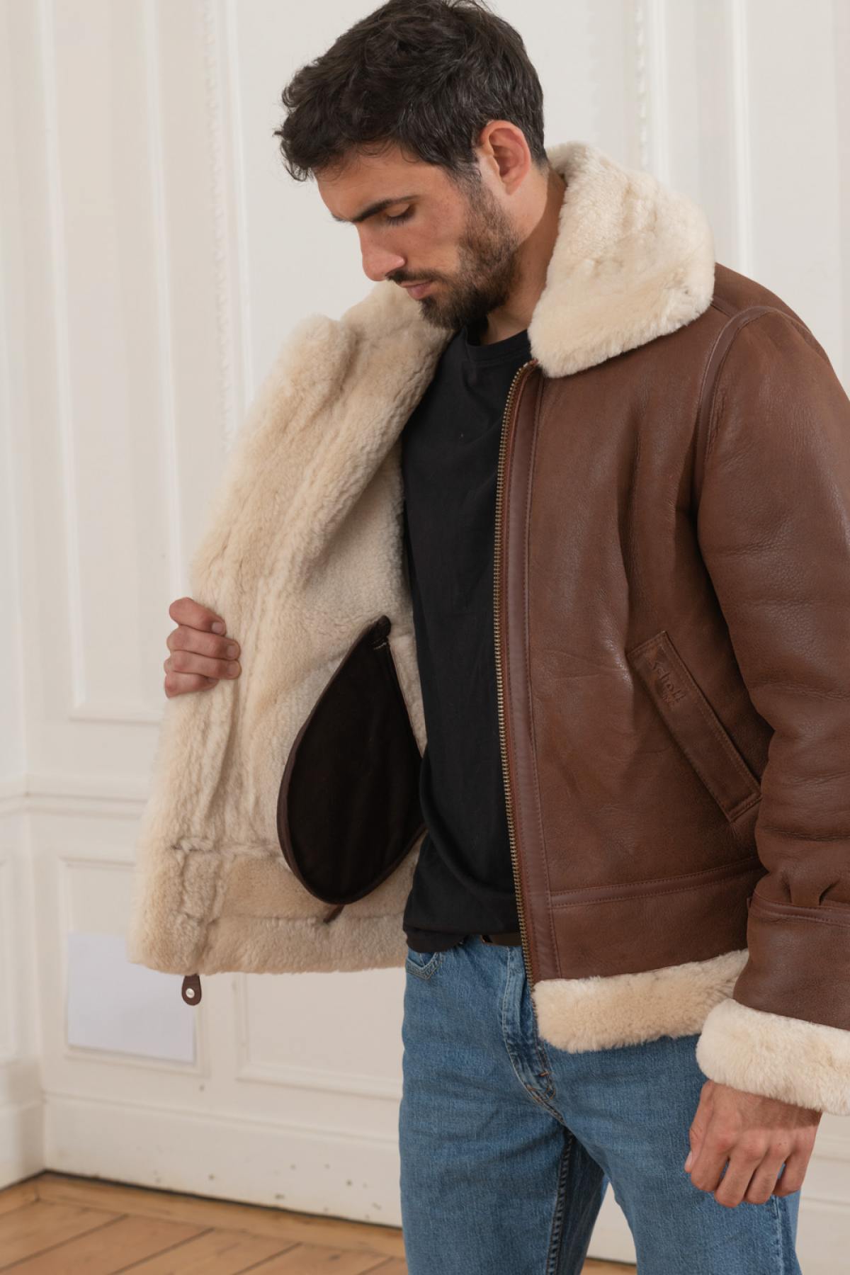 US Army B-3 bomber in cognac shearling - Image n°4