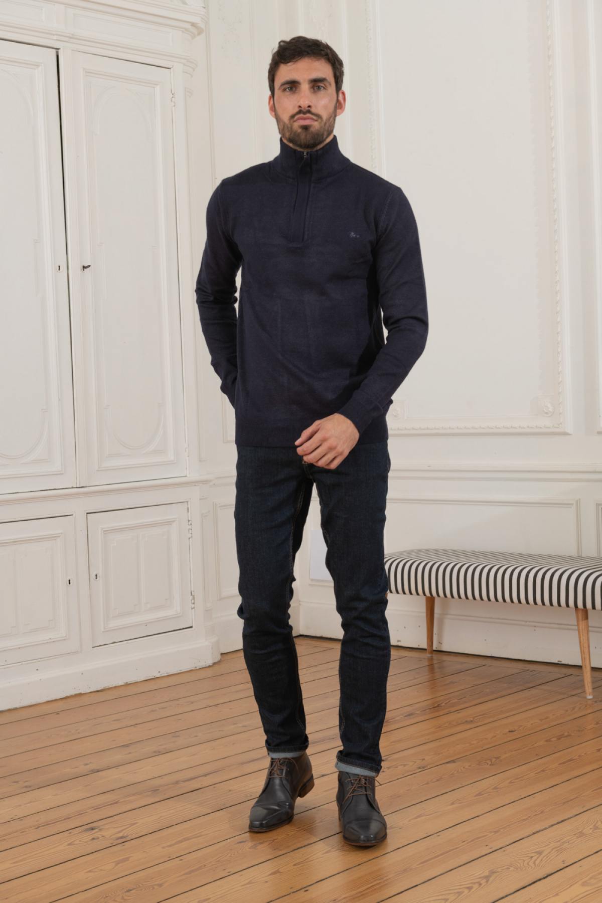 Navy blue high neck sweater - Image n°2